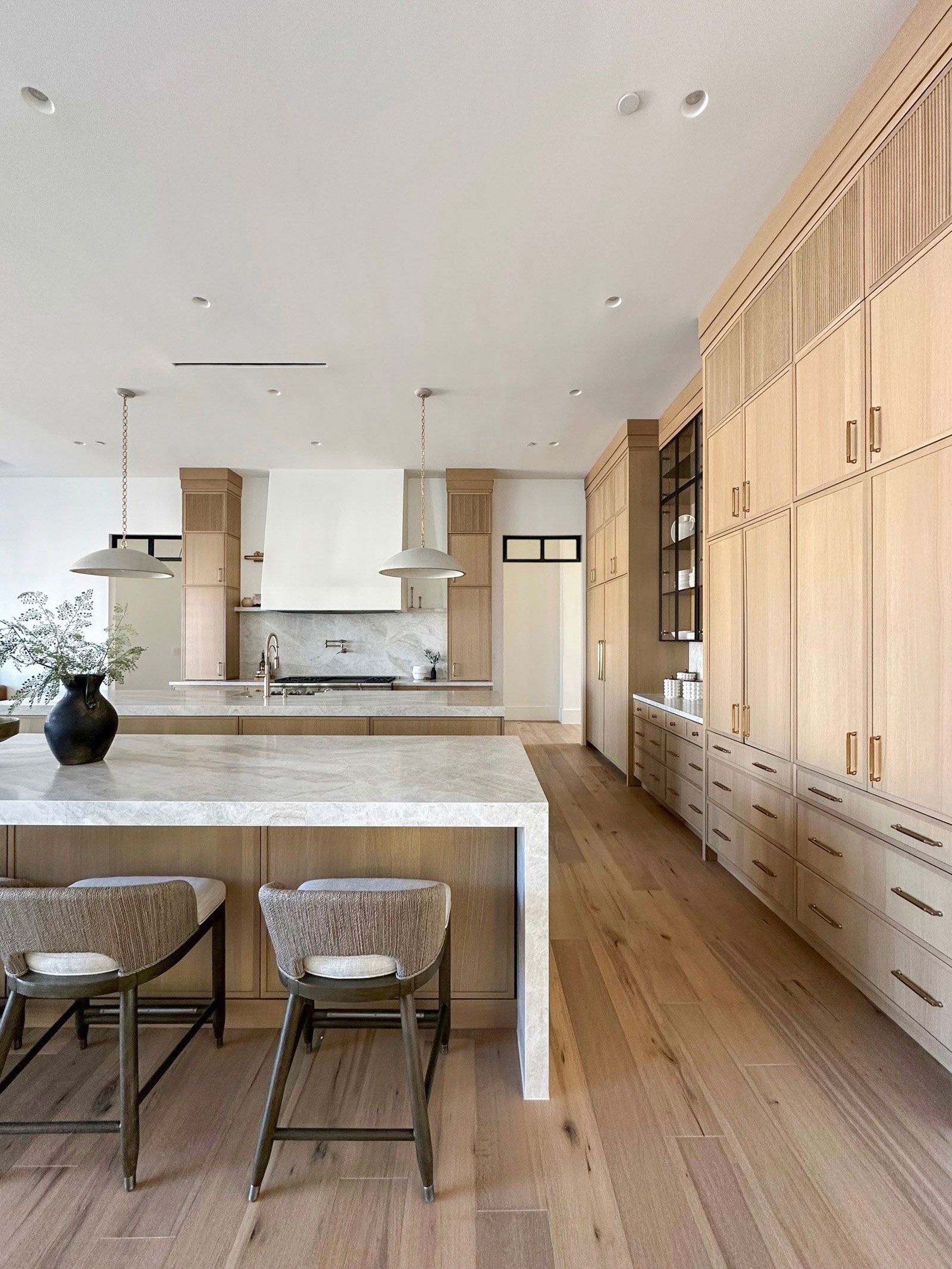 Aged Cedar Rift Cut Oak Kitchen