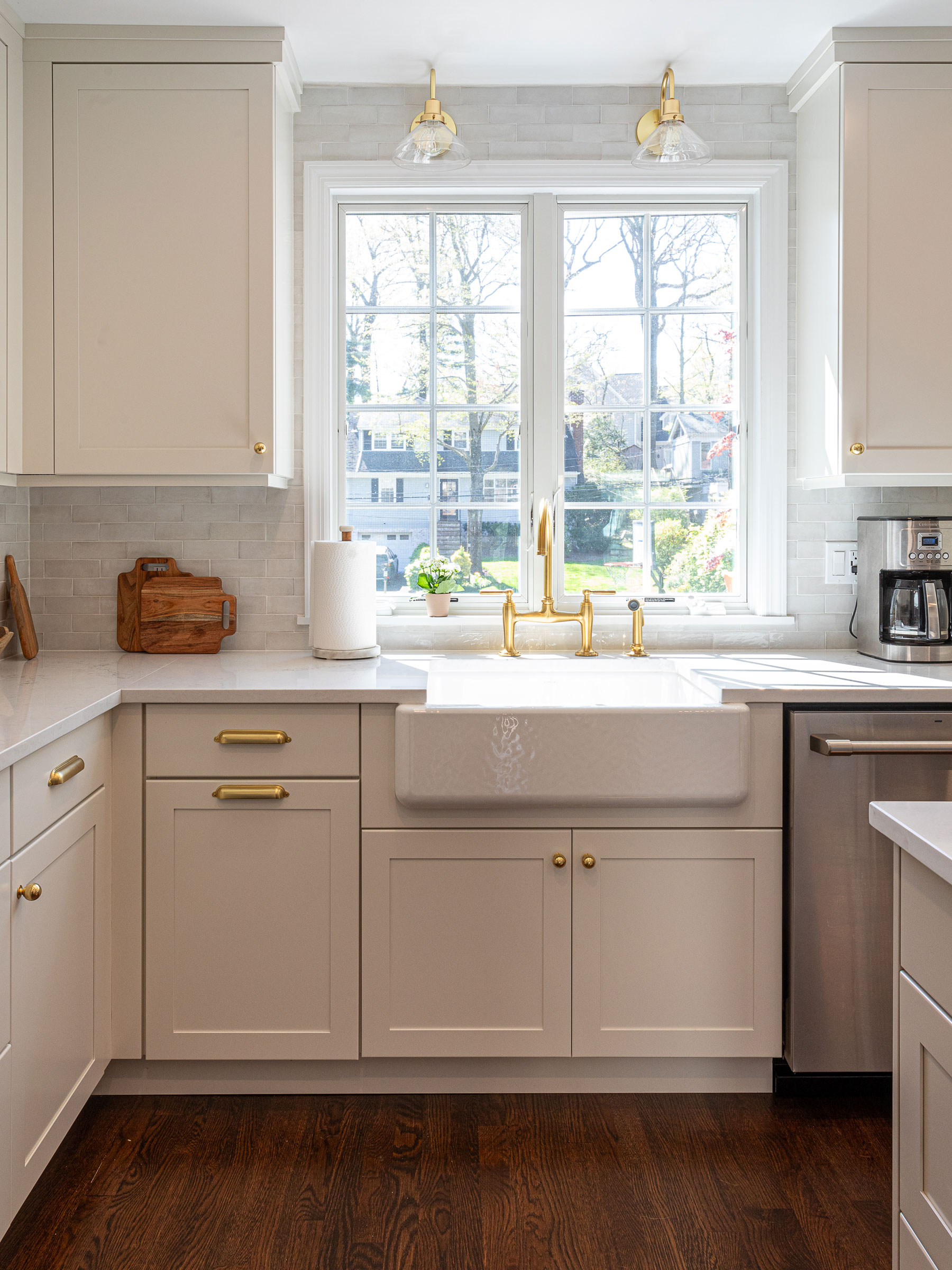 Alabaster Perfect Beige Transitional Kitchen