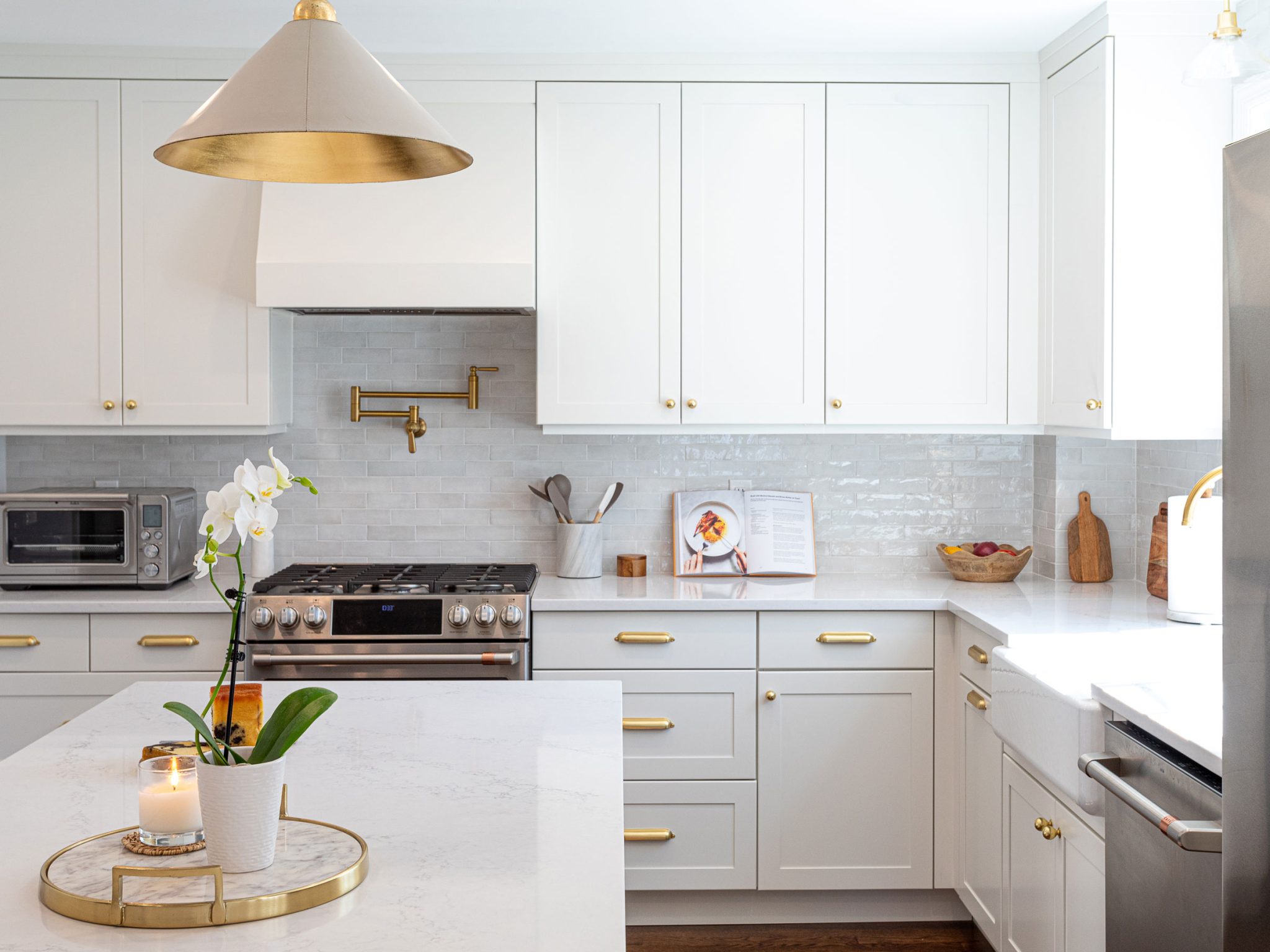 Alabaster Perfect Beige Transitional Kitchen