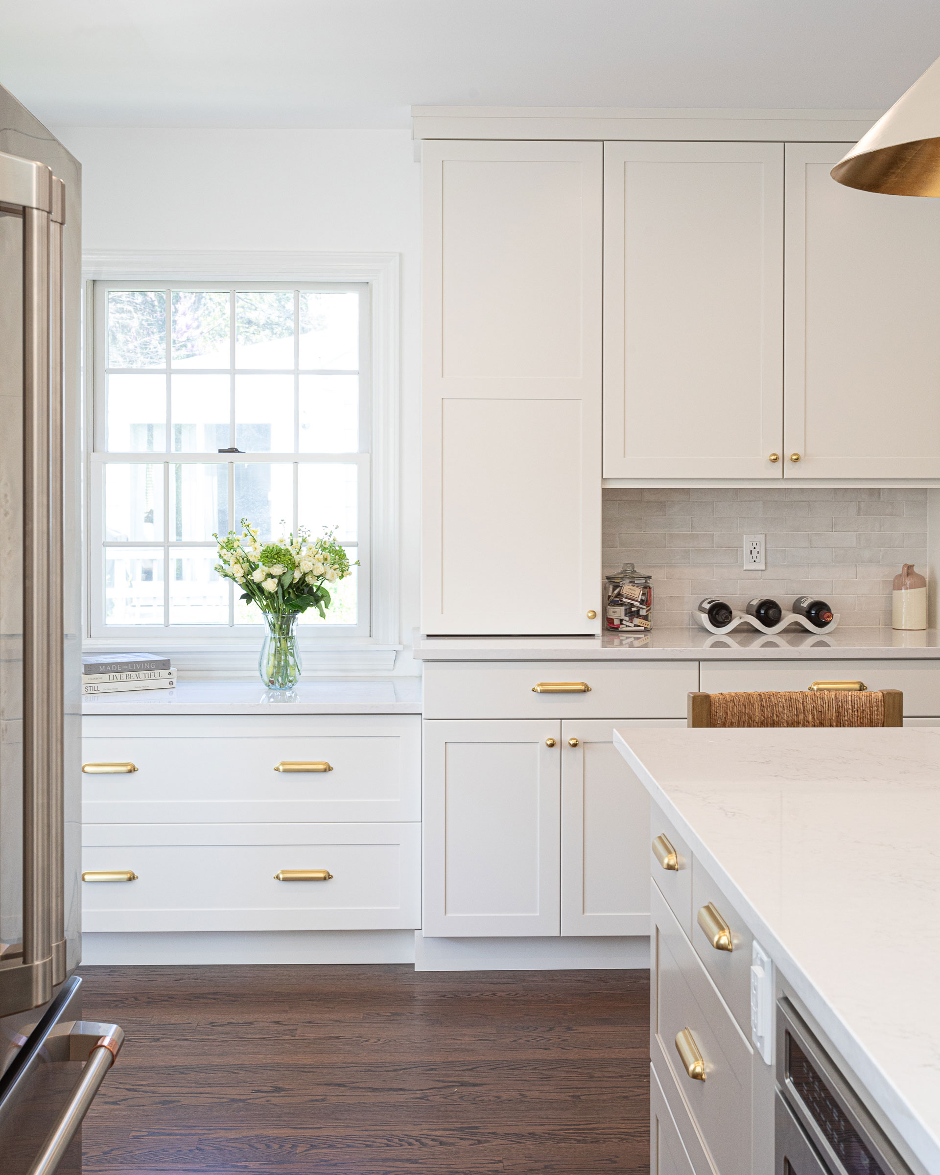 Alabaster Perfect Beige Transitional Kitchen