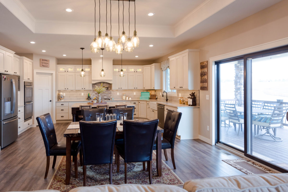 Antique Ivory Finished Kitchen with a Contrasting Island