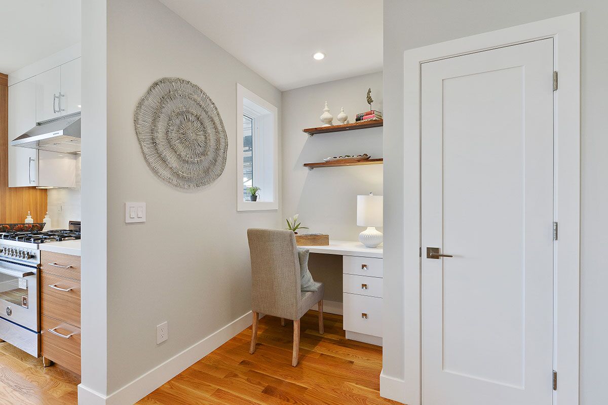 Arizona Cypress Kitchen with Gloss White Wall Cabinets