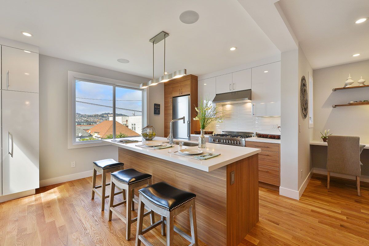 Arizona Cypress Kitchen with Gloss White Wall Cabinets