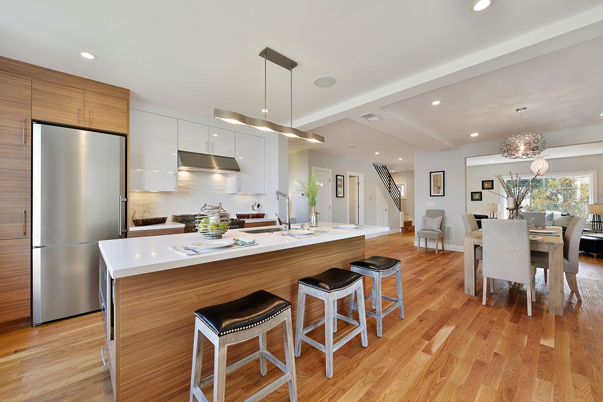 Arizona Cypress Kitchen with Gloss White Wall Cabinets