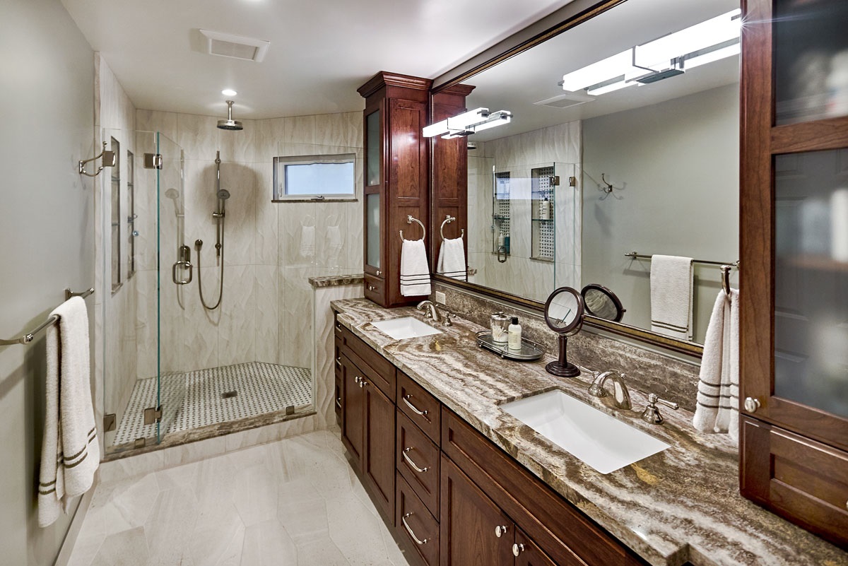 IZZA Cabinet_Bathroom_Midland_Java_1