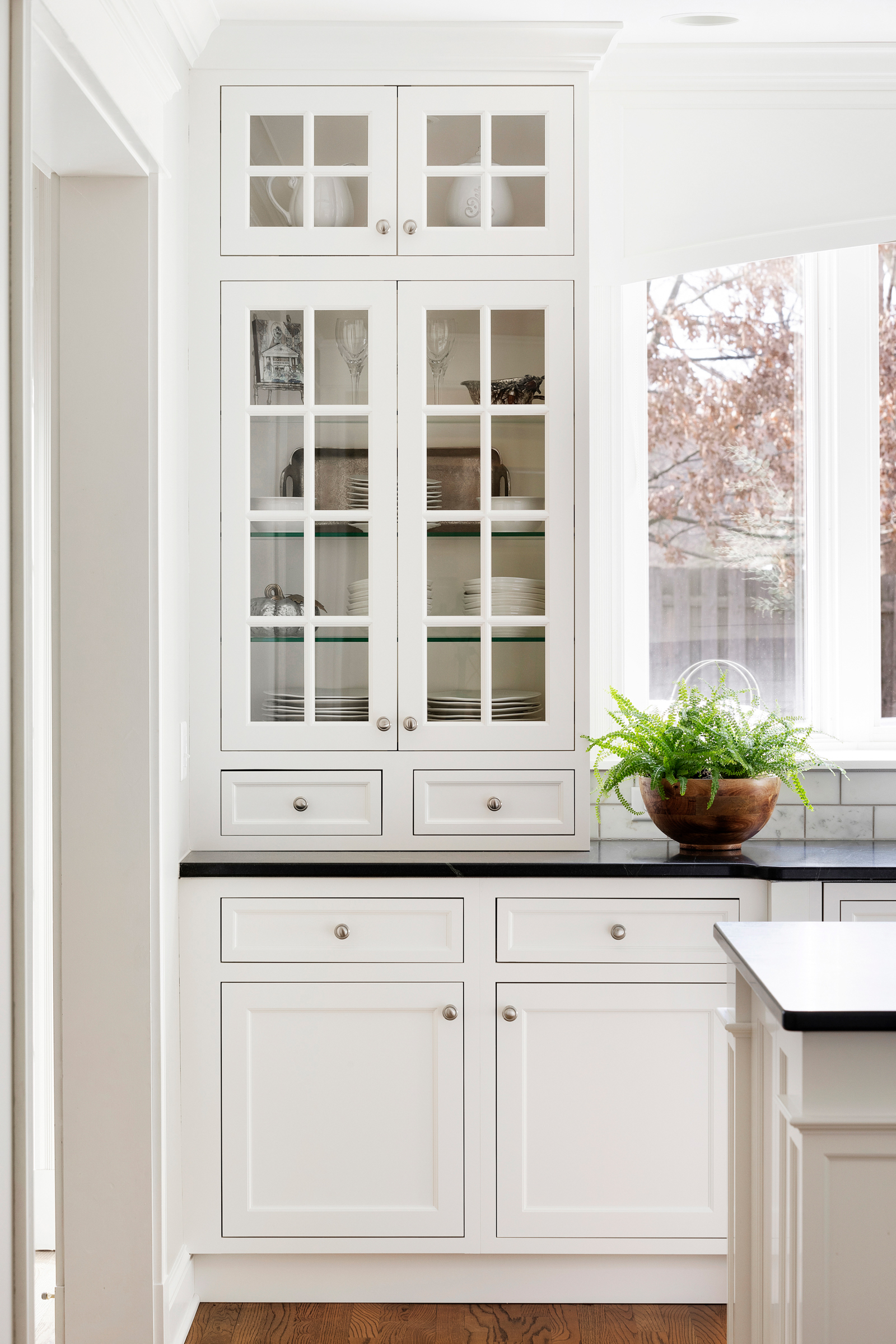 Beautiful White Kitchen With Ceiling Mural
