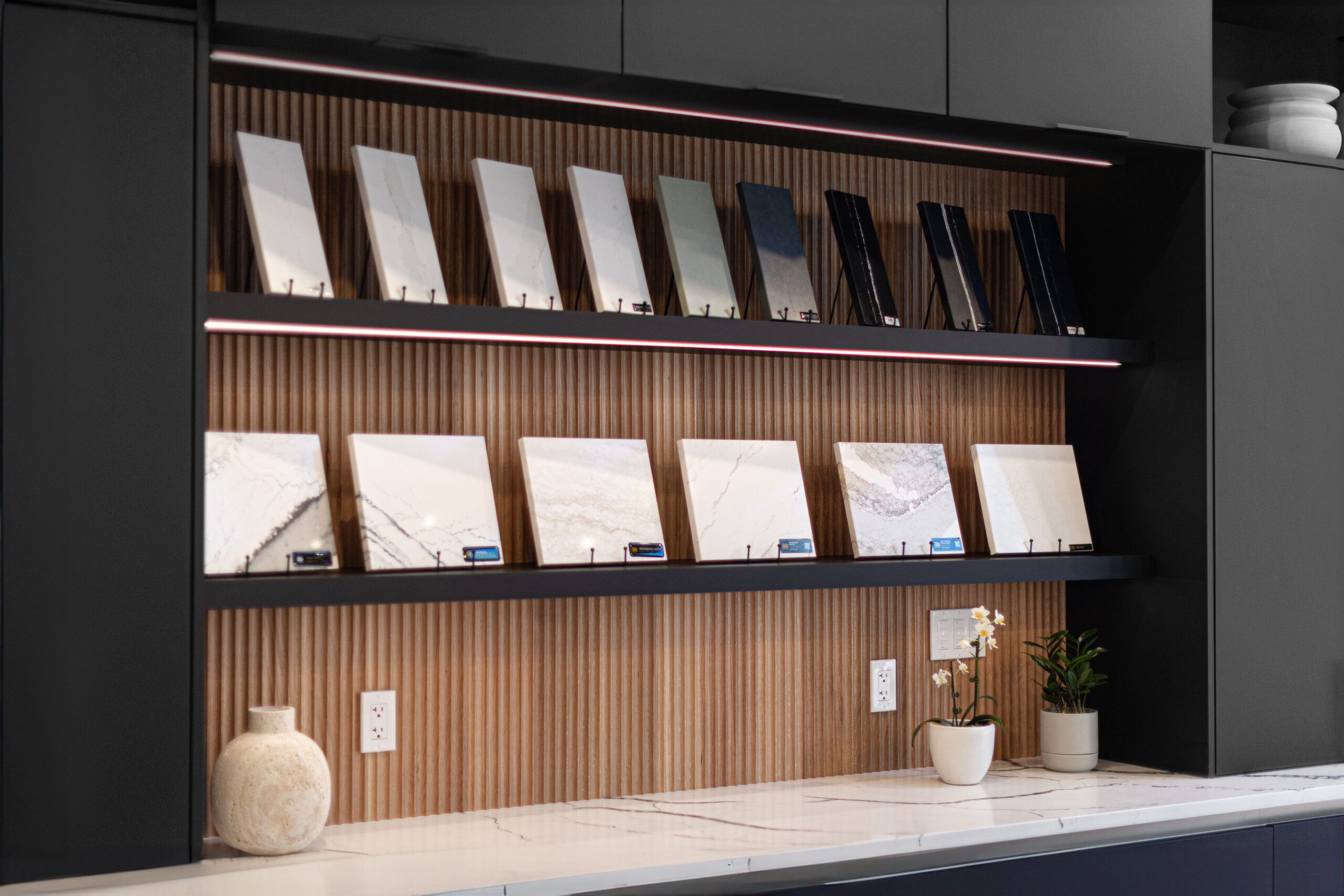 Black & White Oak Display