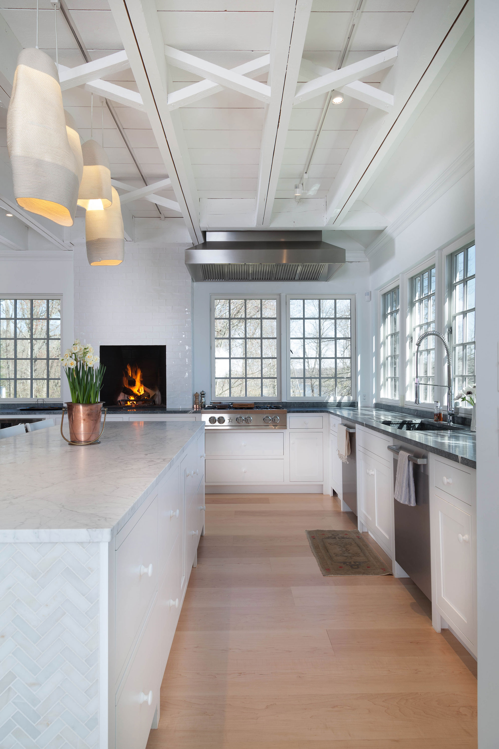 Black and White Shaker Farmhouse Kitchen