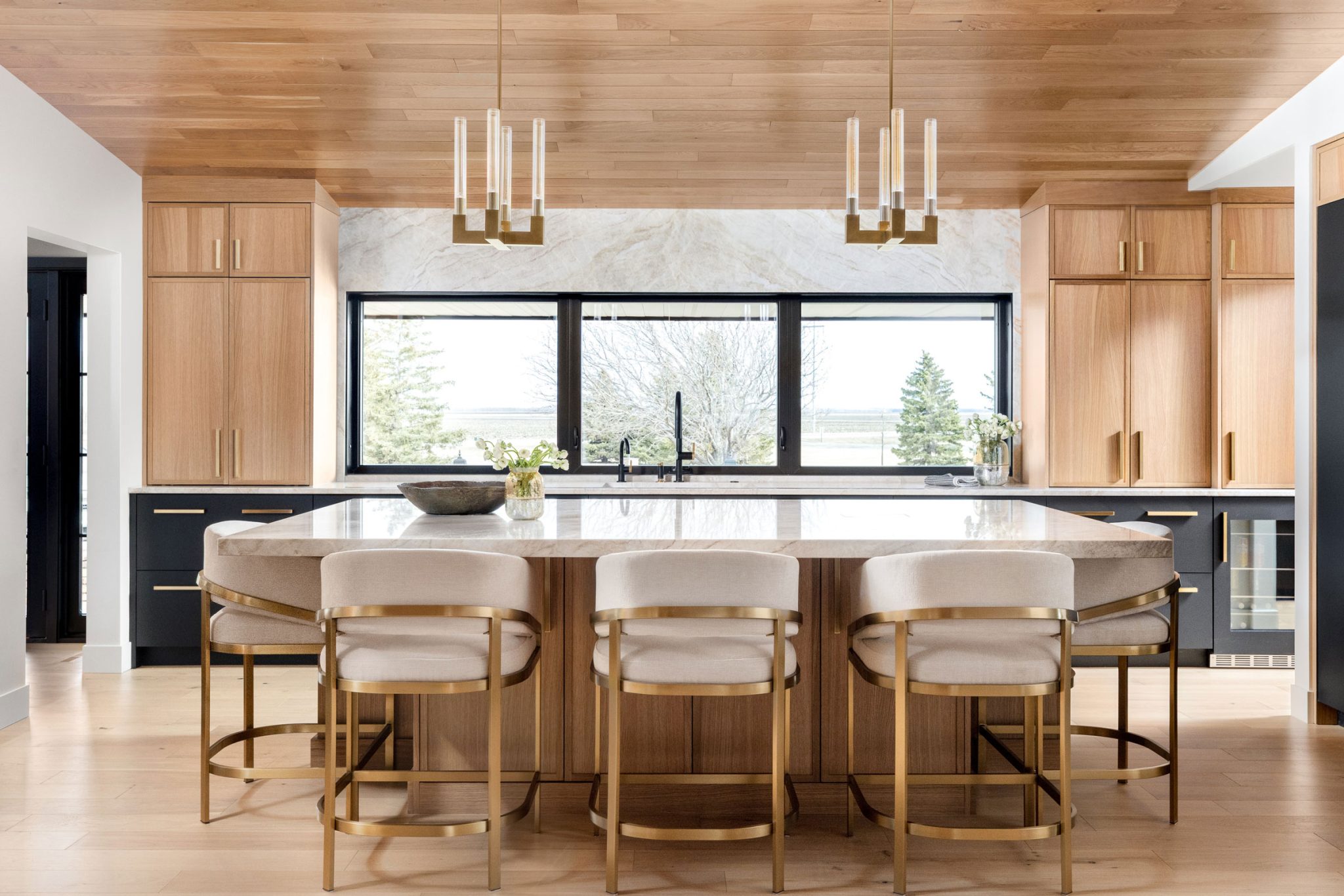 Black Rift Cut White Oak Kitchen