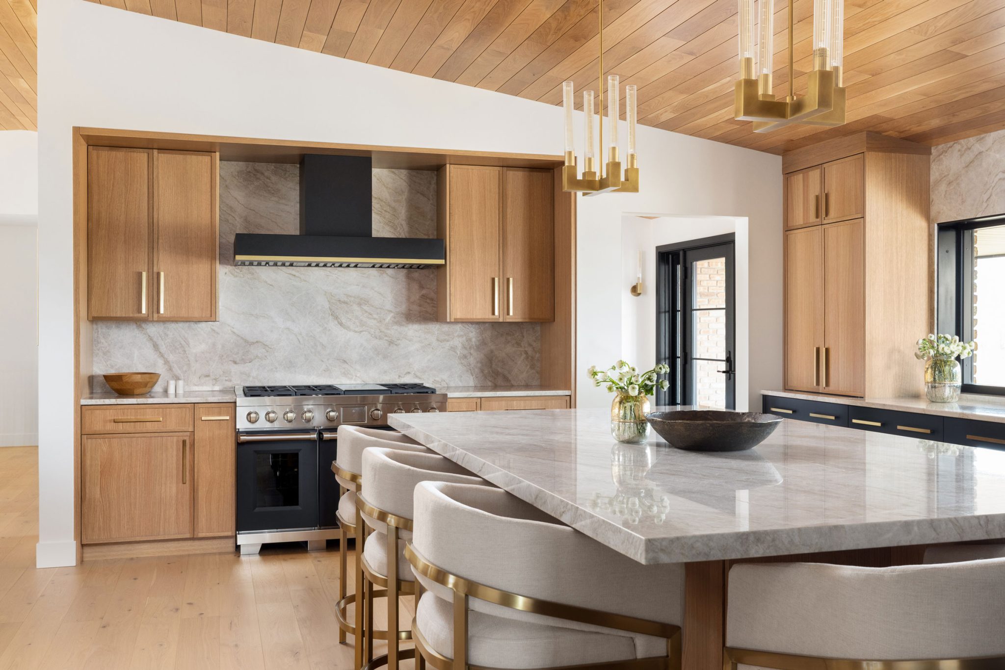 Black Rift Cut White Oak Kitchen