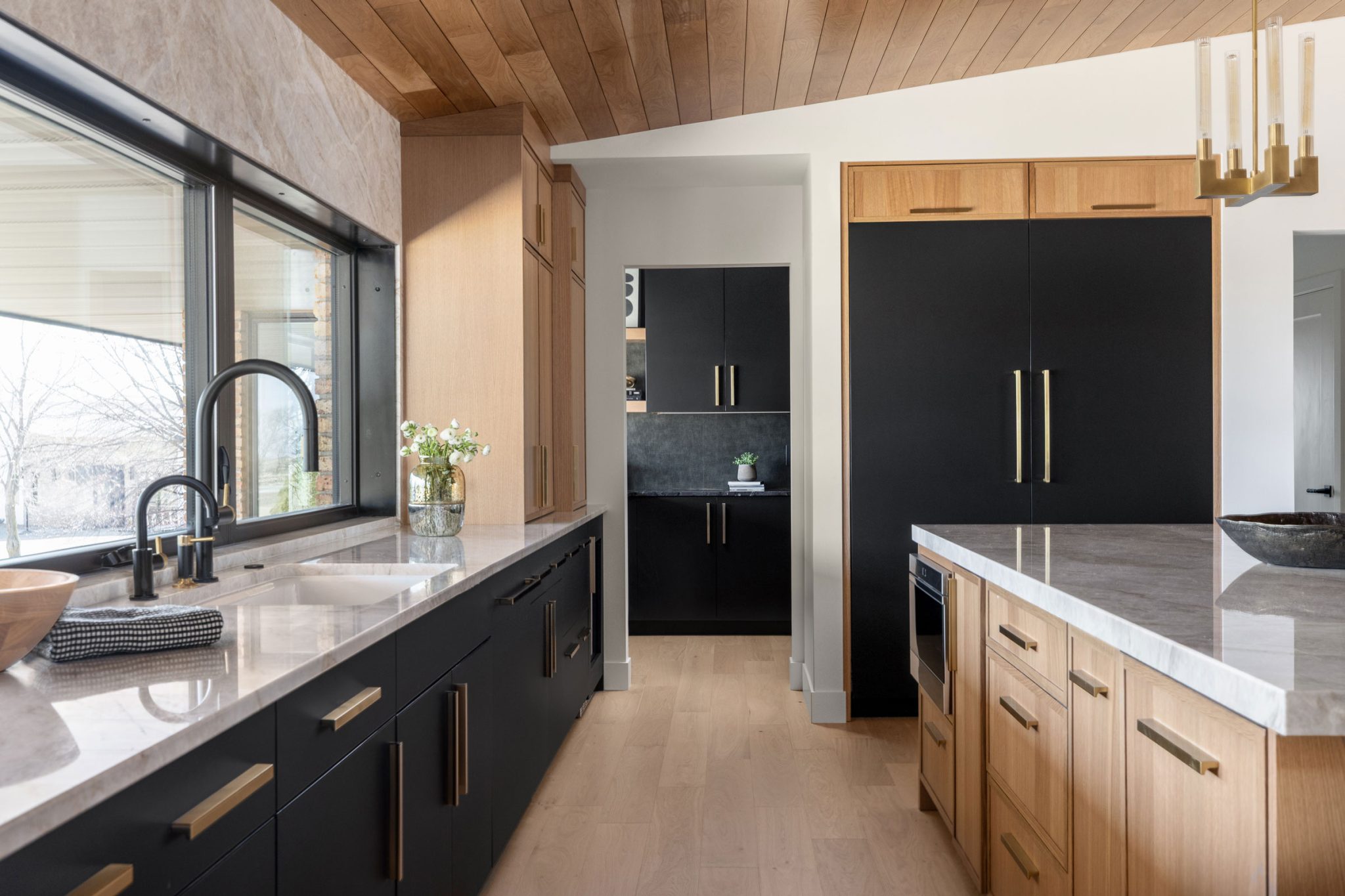 Black Rift Cut White Oak Kitchen