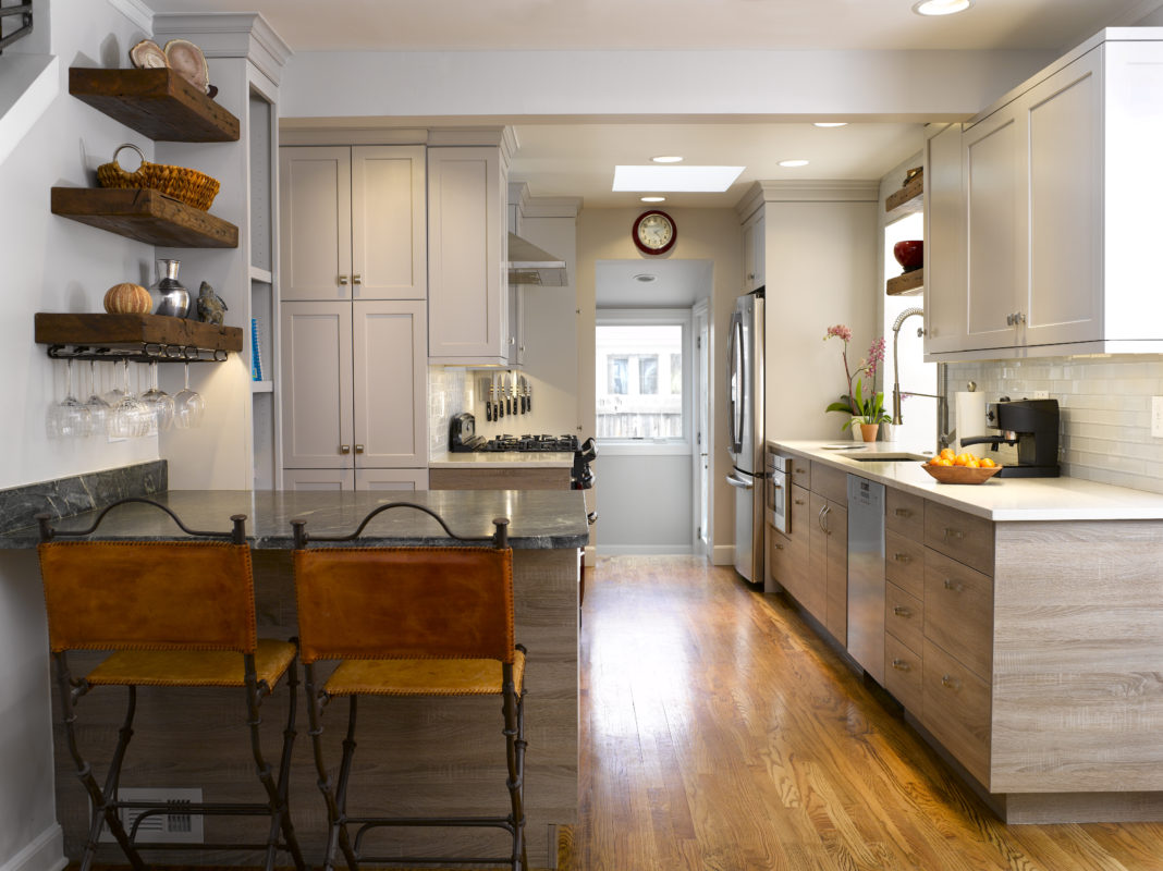 Canella Rustik and Simpy White Kitchen Cabinets