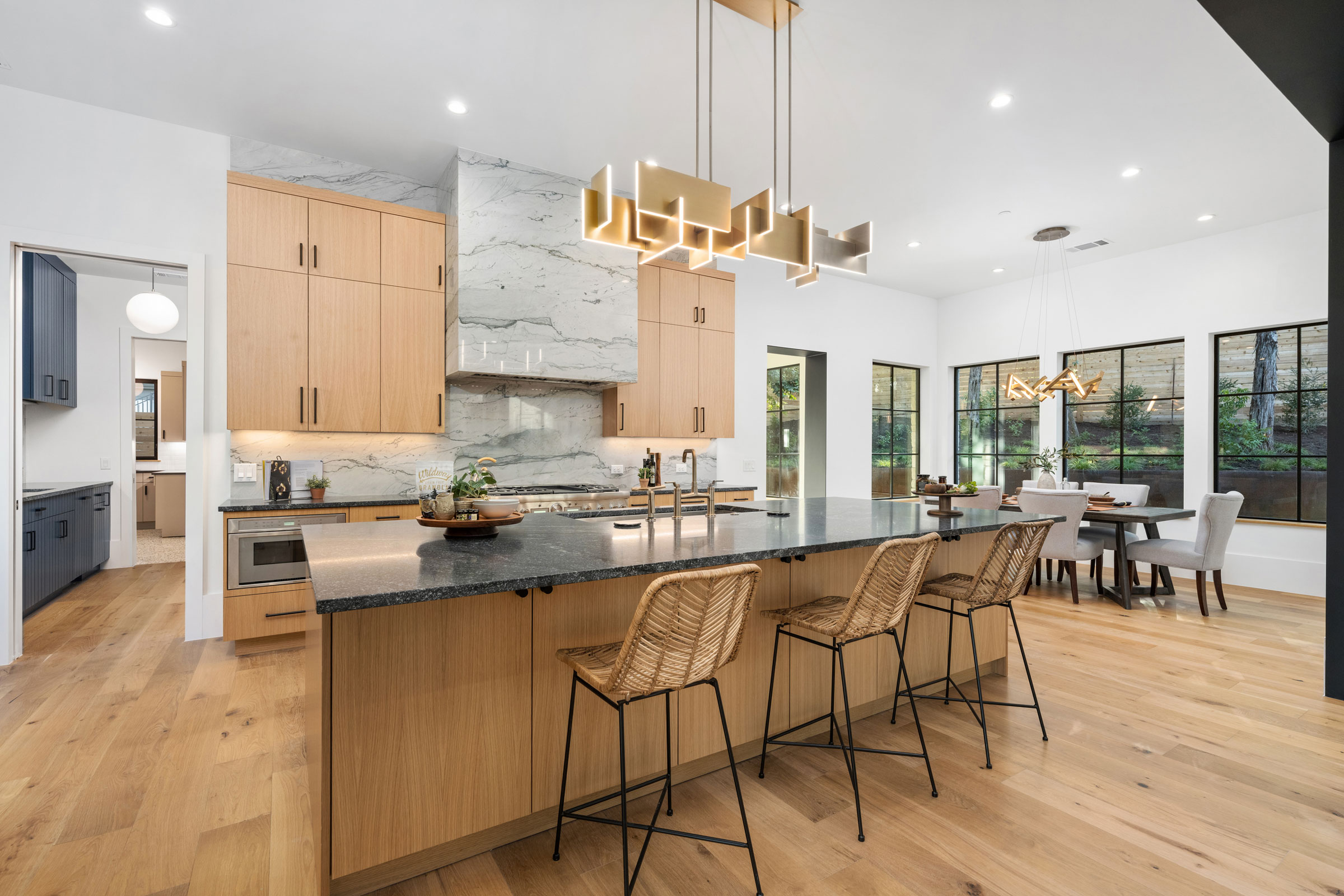 Casual Upscale Gourmet Kitchen