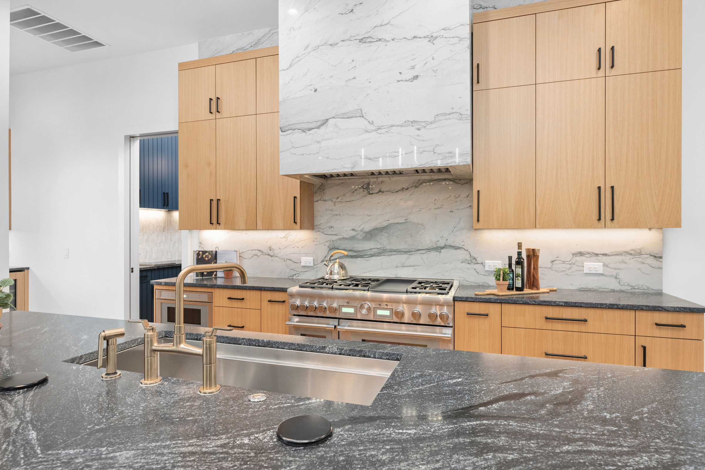 Casual Upscale Gourmet Kitchen