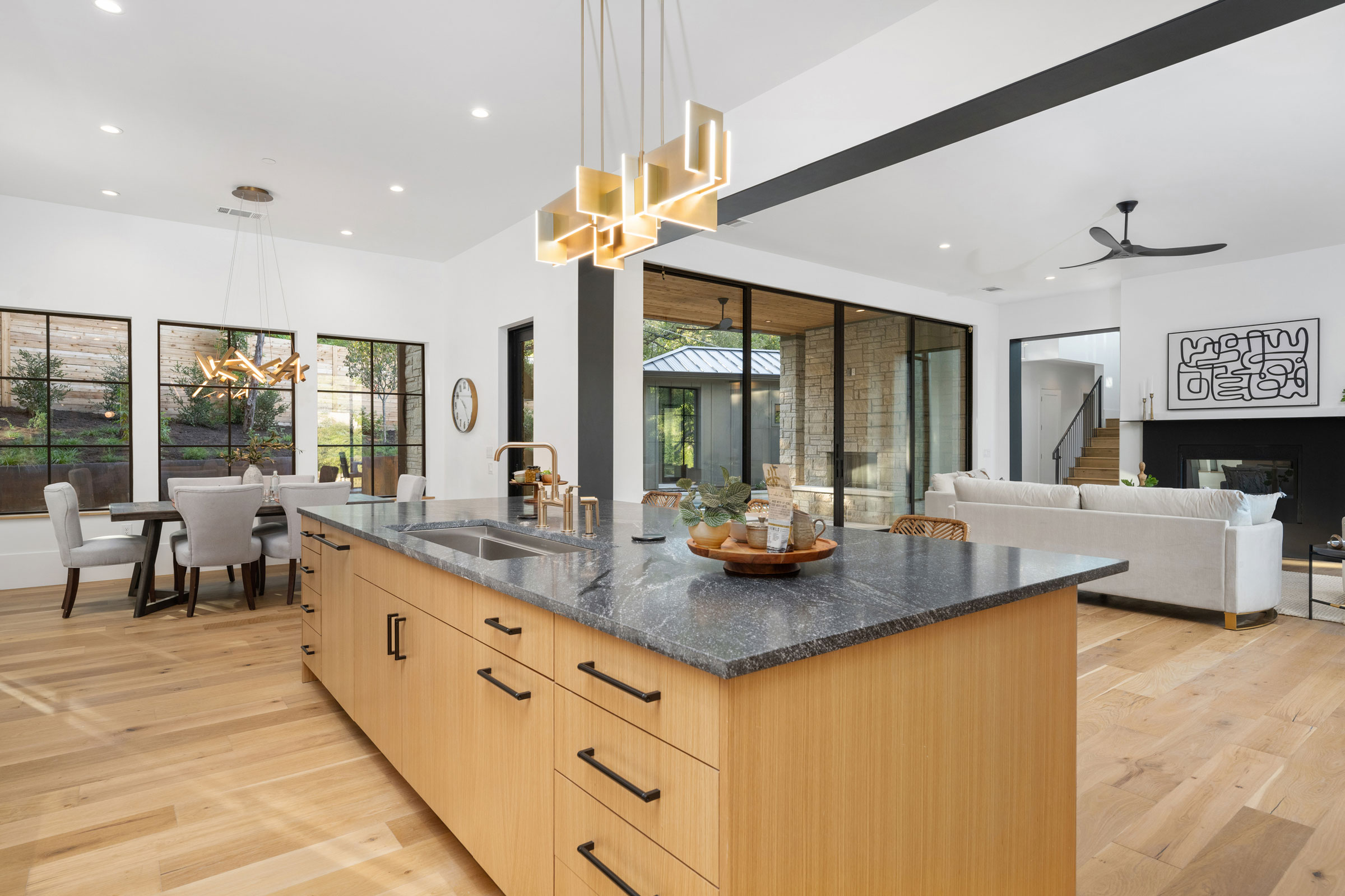 Casual Upscale Gourmet Kitchen