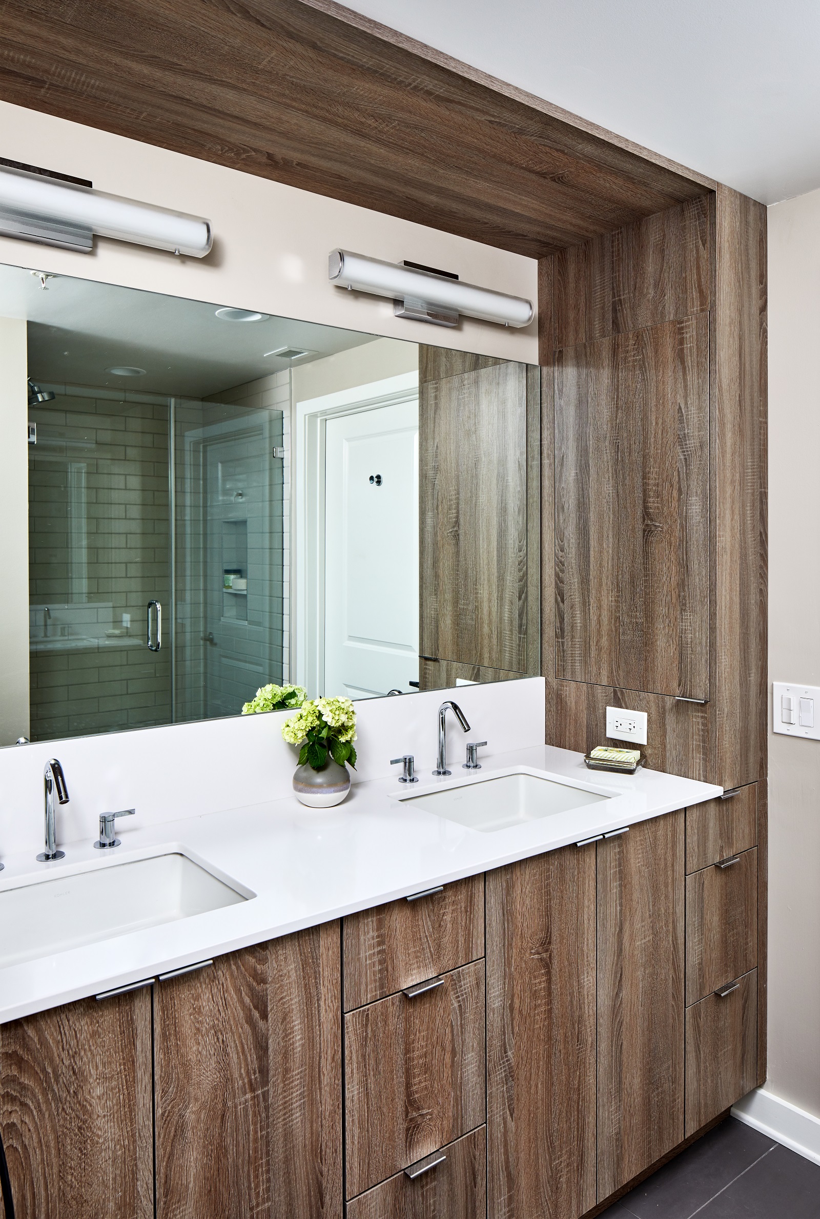 IZZA Cabinet_Bathroom_Spokane_CannellaRustik_1