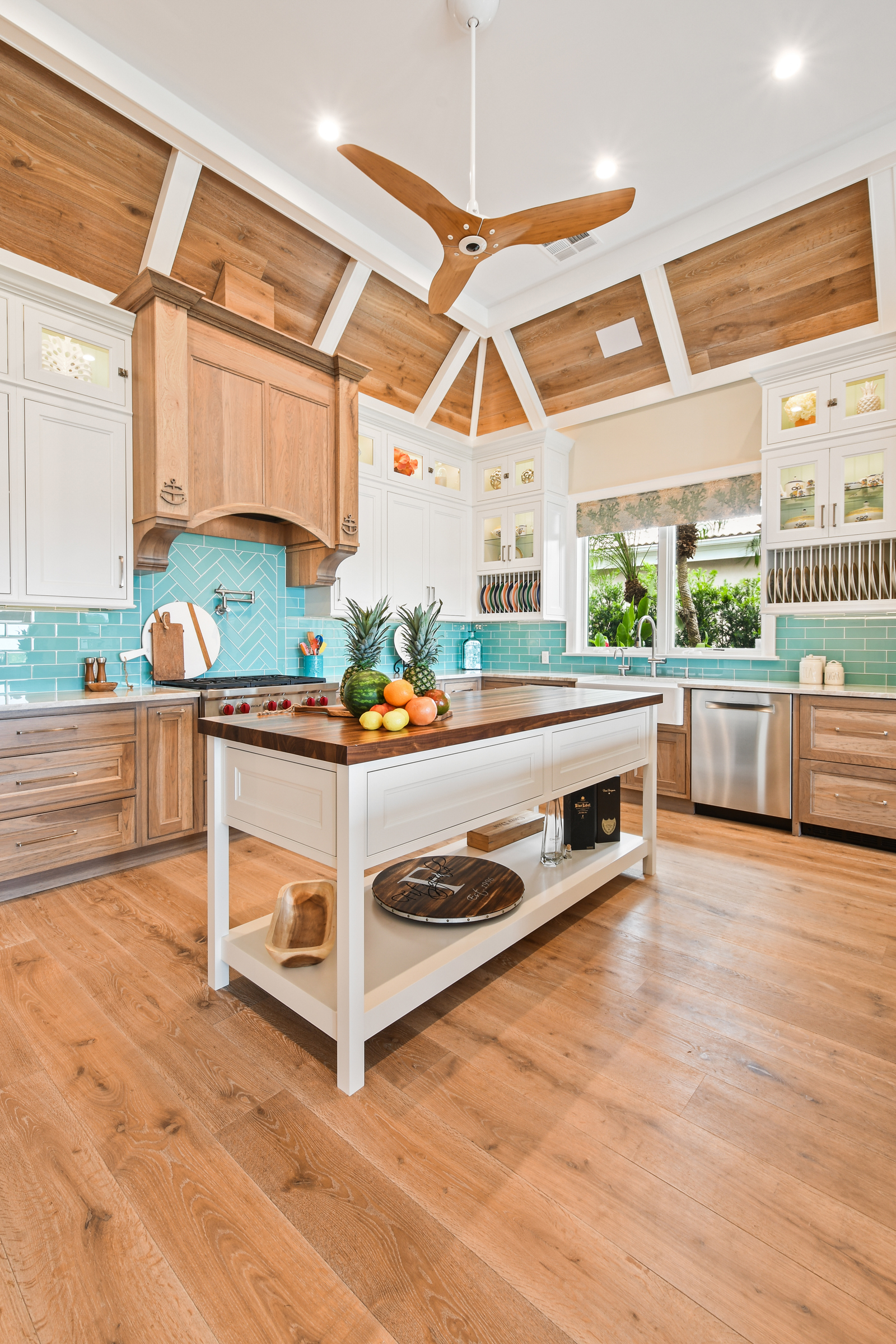 Driftwood Coastal Beach Kitchen
