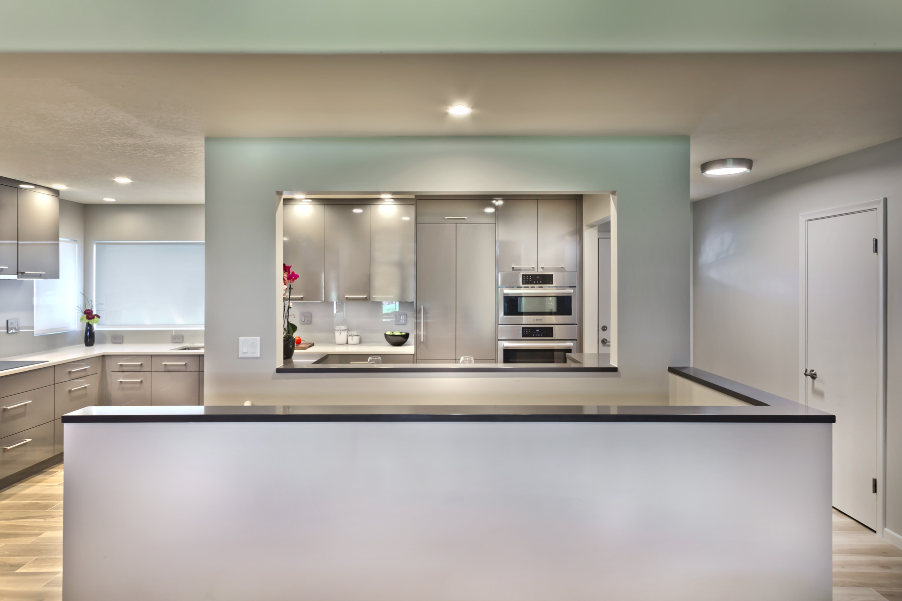 Gloss Grey Contemporary Kitchen