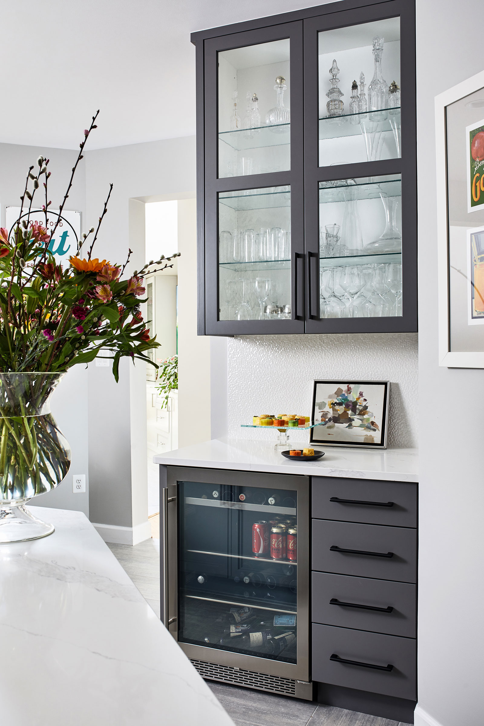 White & Grey Blend Transitional Kitchen