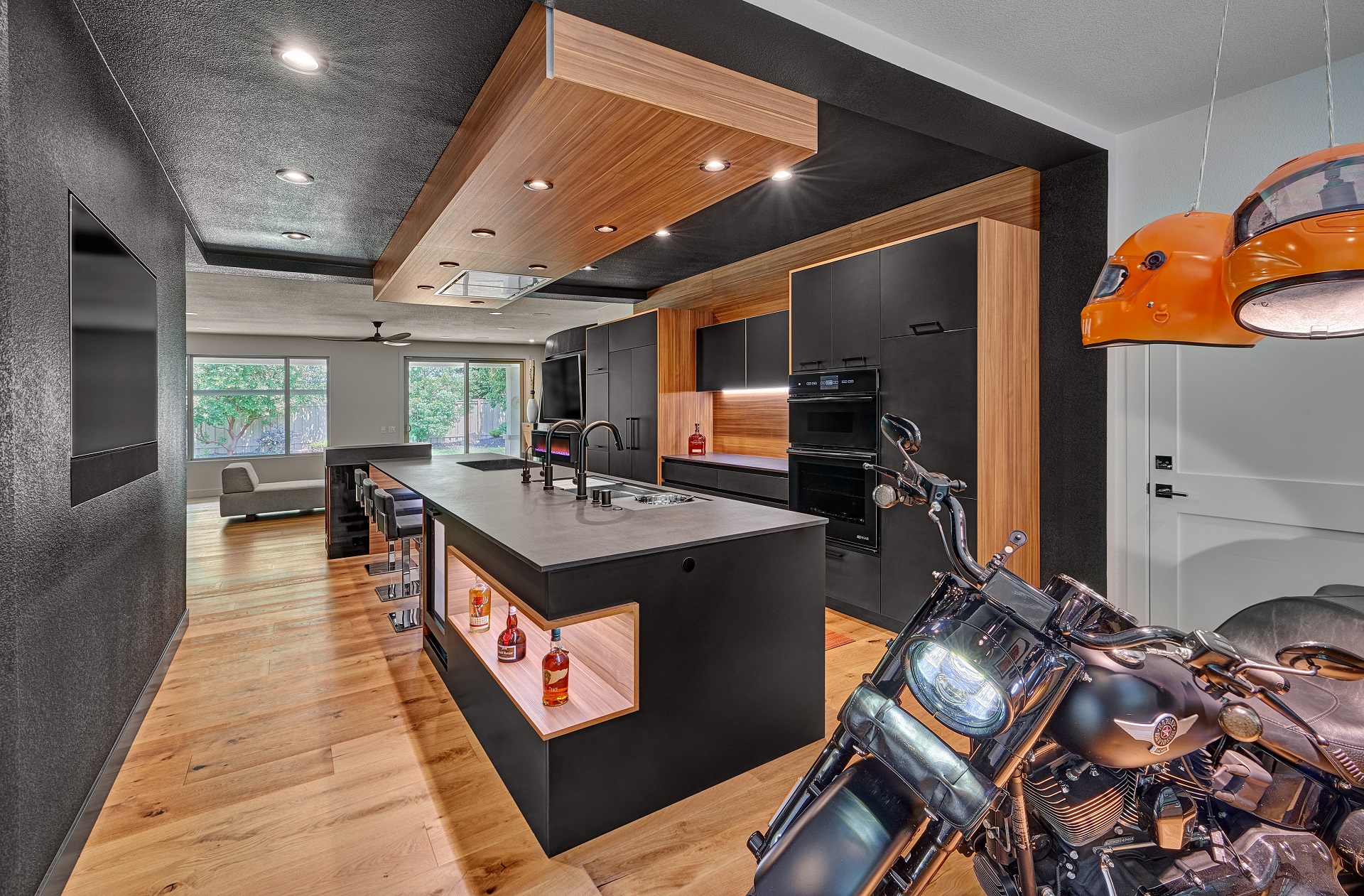 IZZA Cabinet_Kitchen_Lansdale_BlackMatte_3