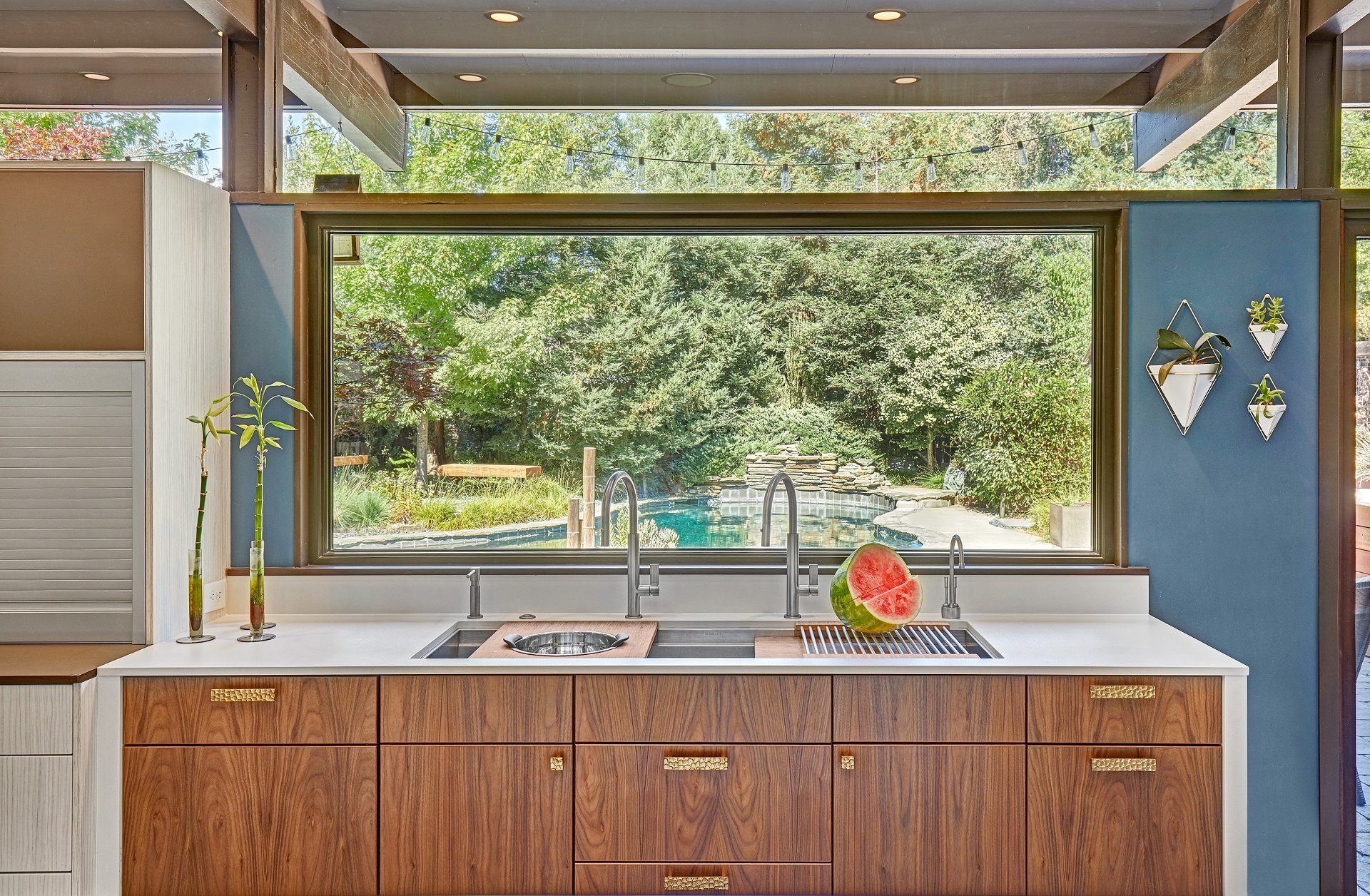 IZZA Cabinet_Kitchen_FocusSQ_Redondo_4