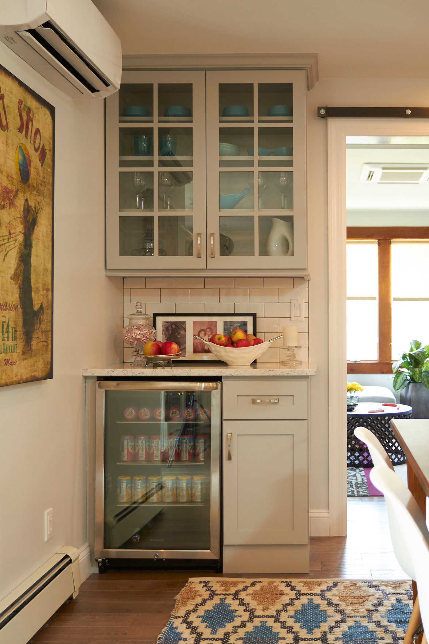 Light Grey Bar