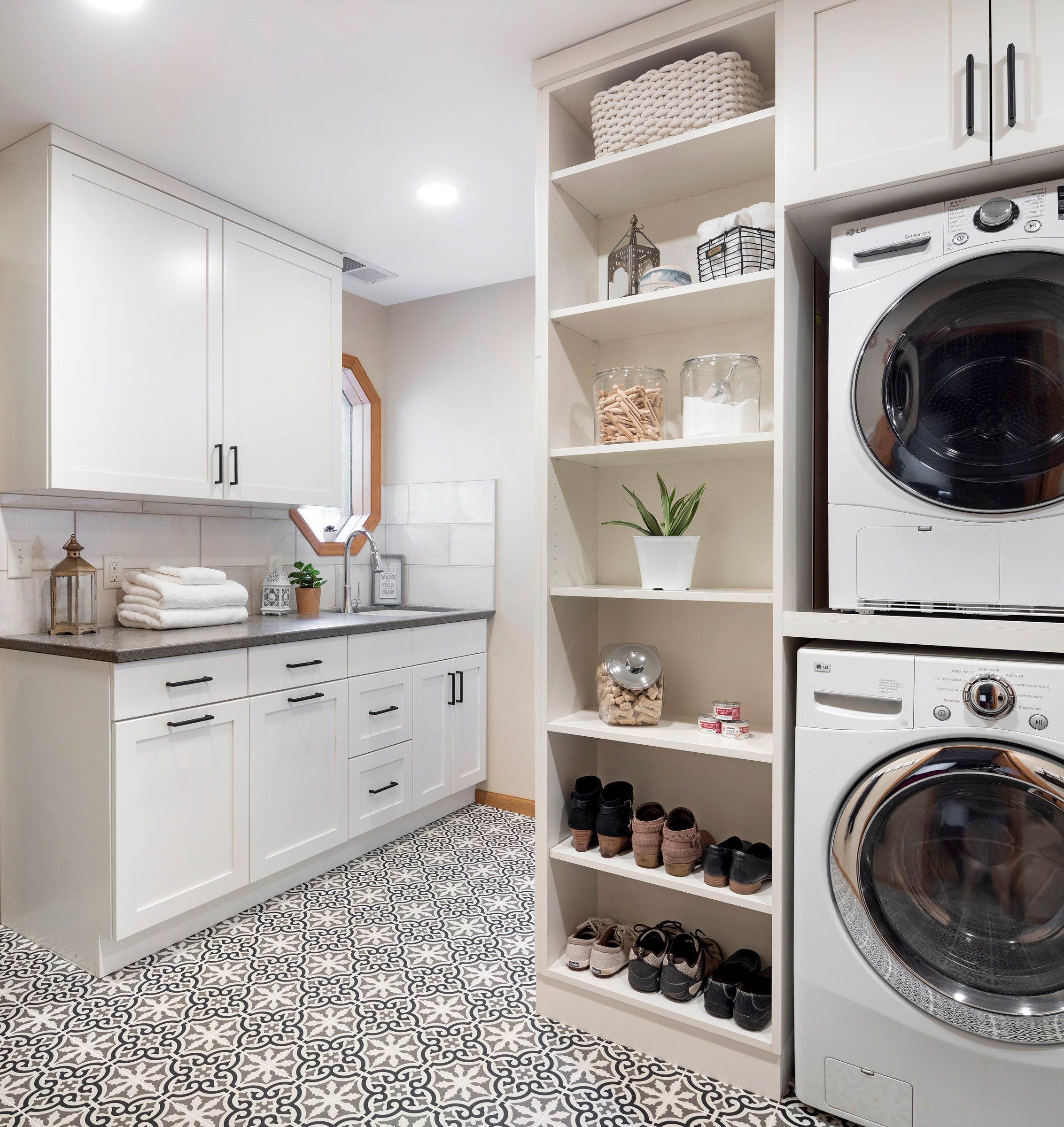 Luxurious Family Laundry Room