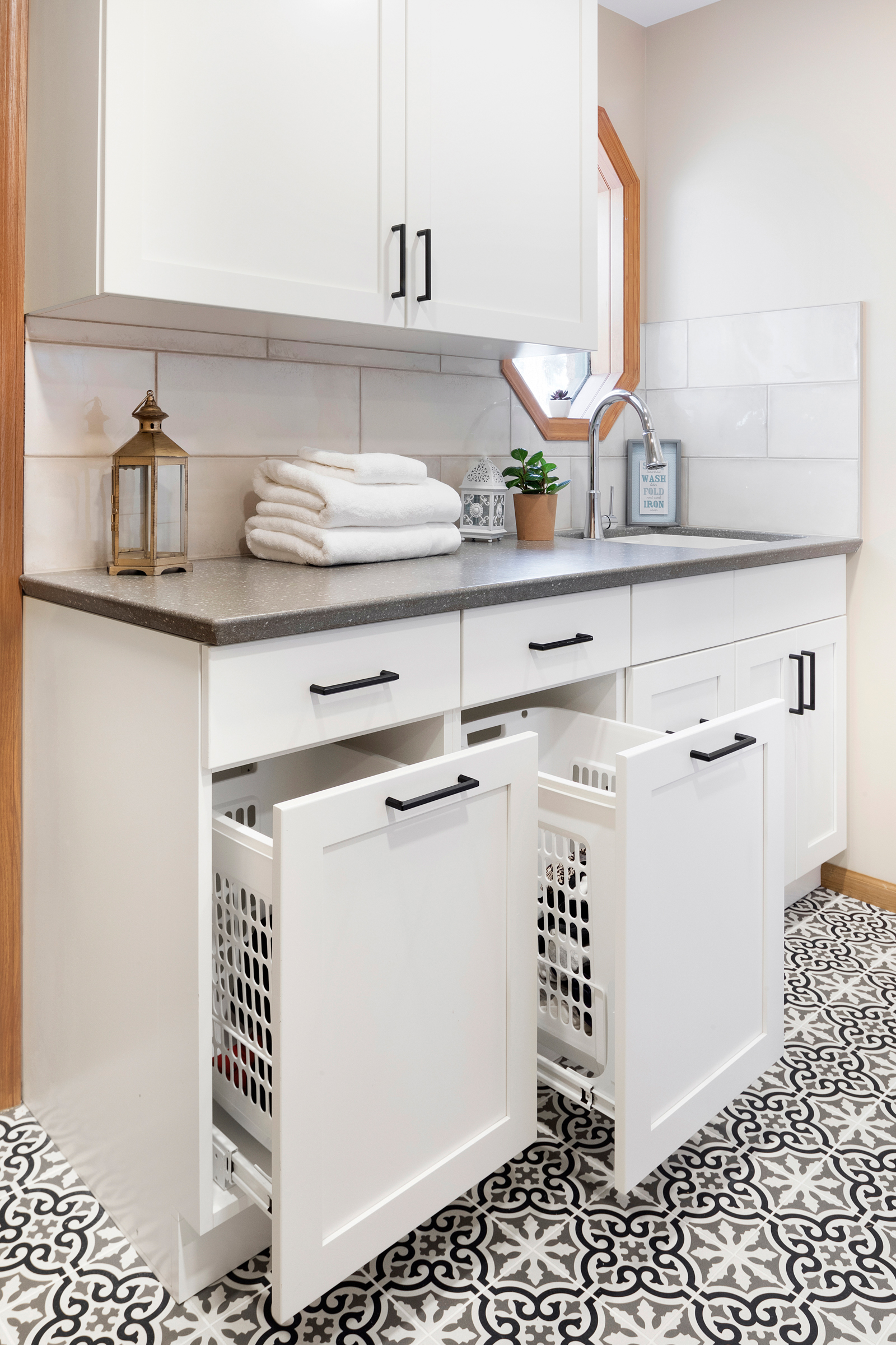 Luxurious Family Laundry Room