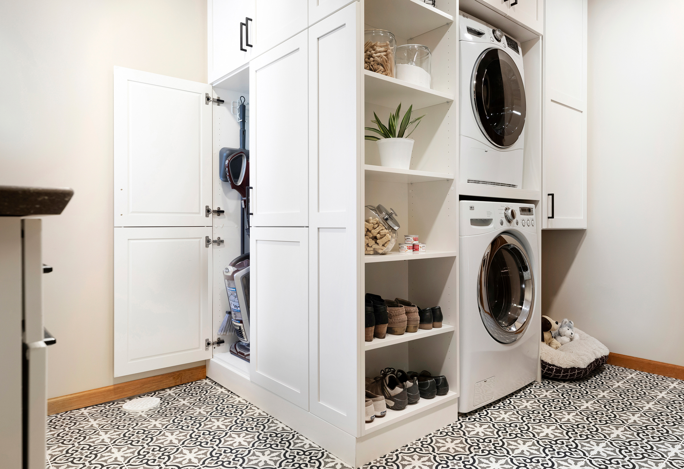 Luxurious Family Laundry Room