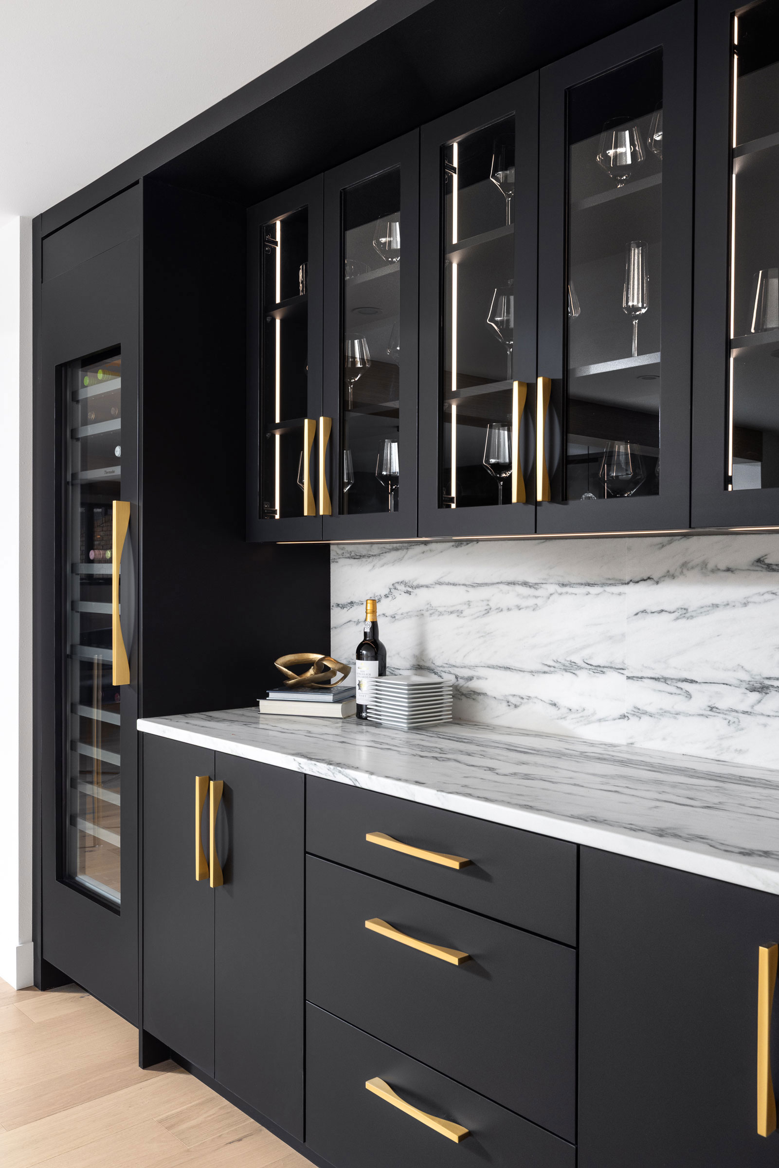 Matte Black Modern Bar