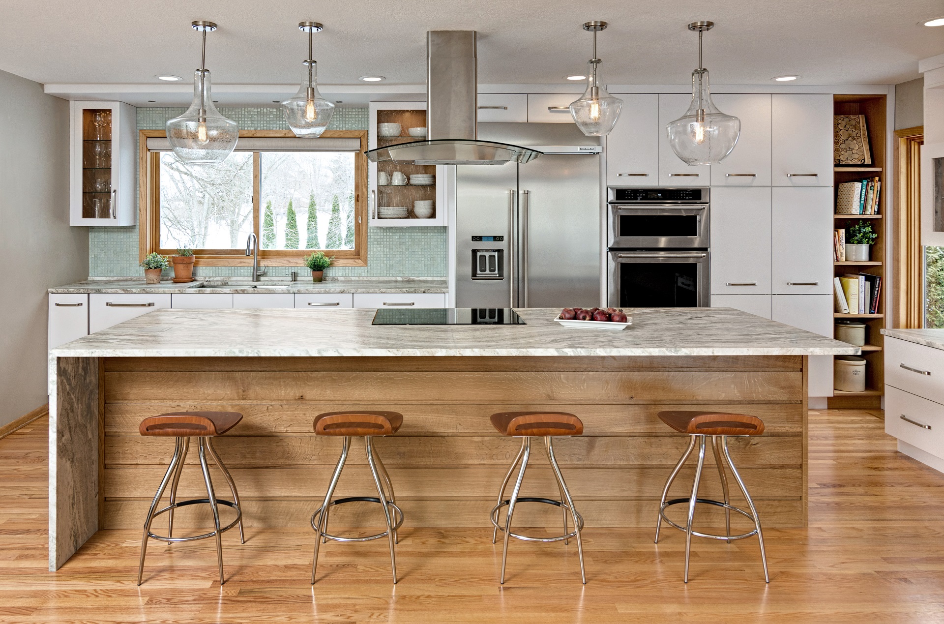 IZZA Cabinet_Kitchen_Lansdale_DesignerWhite_1