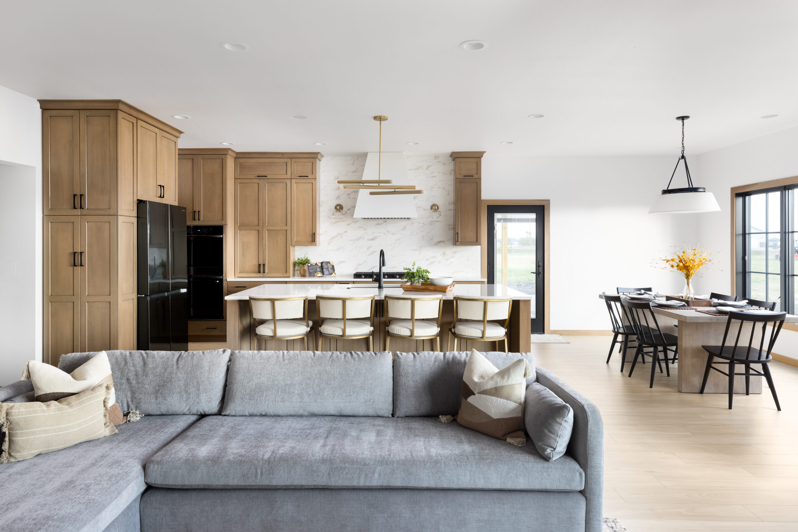 Medium Stain Alder Kitchen