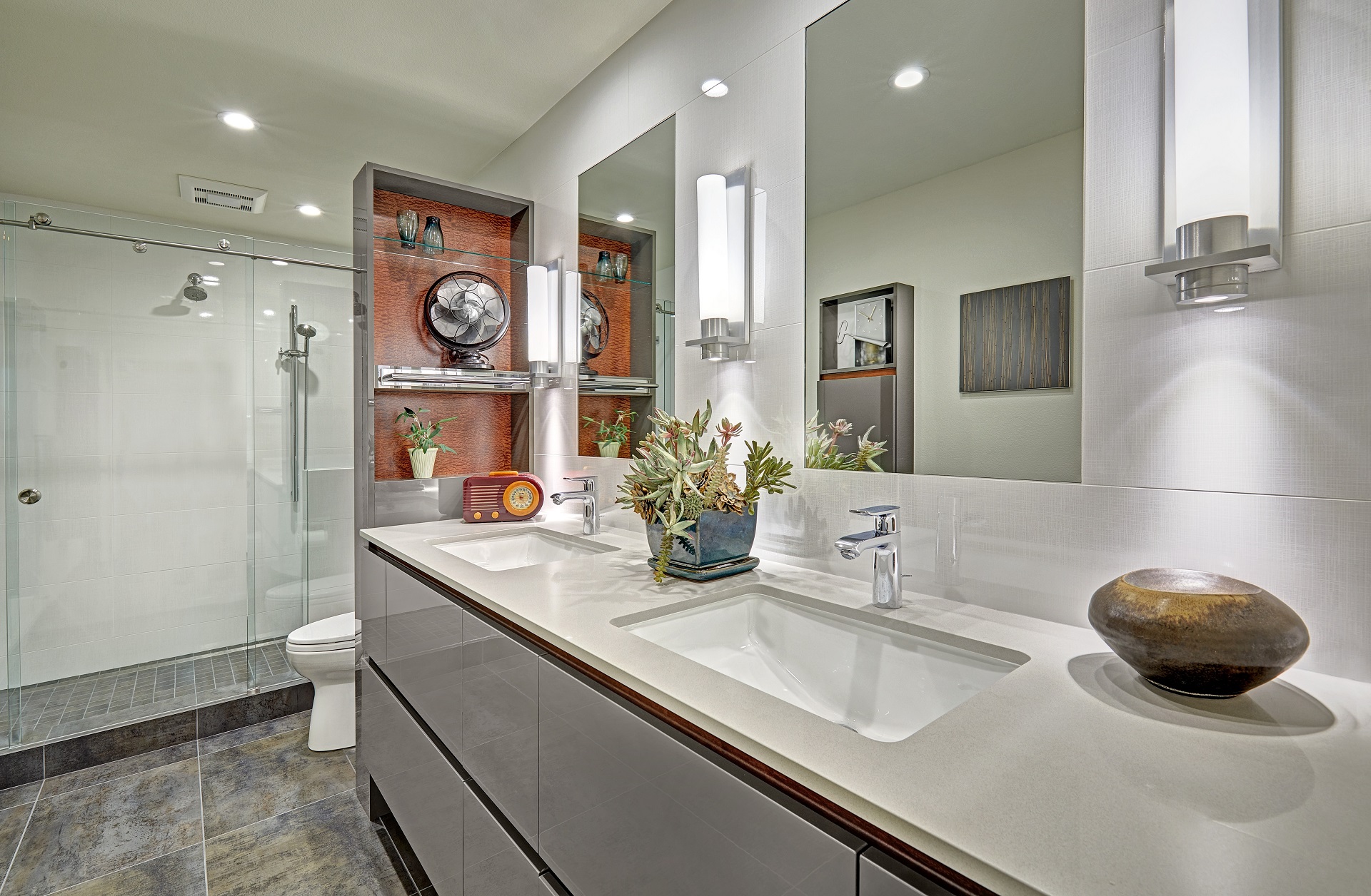IZZA Cabinet_Bathroom_Soho_Umber_3