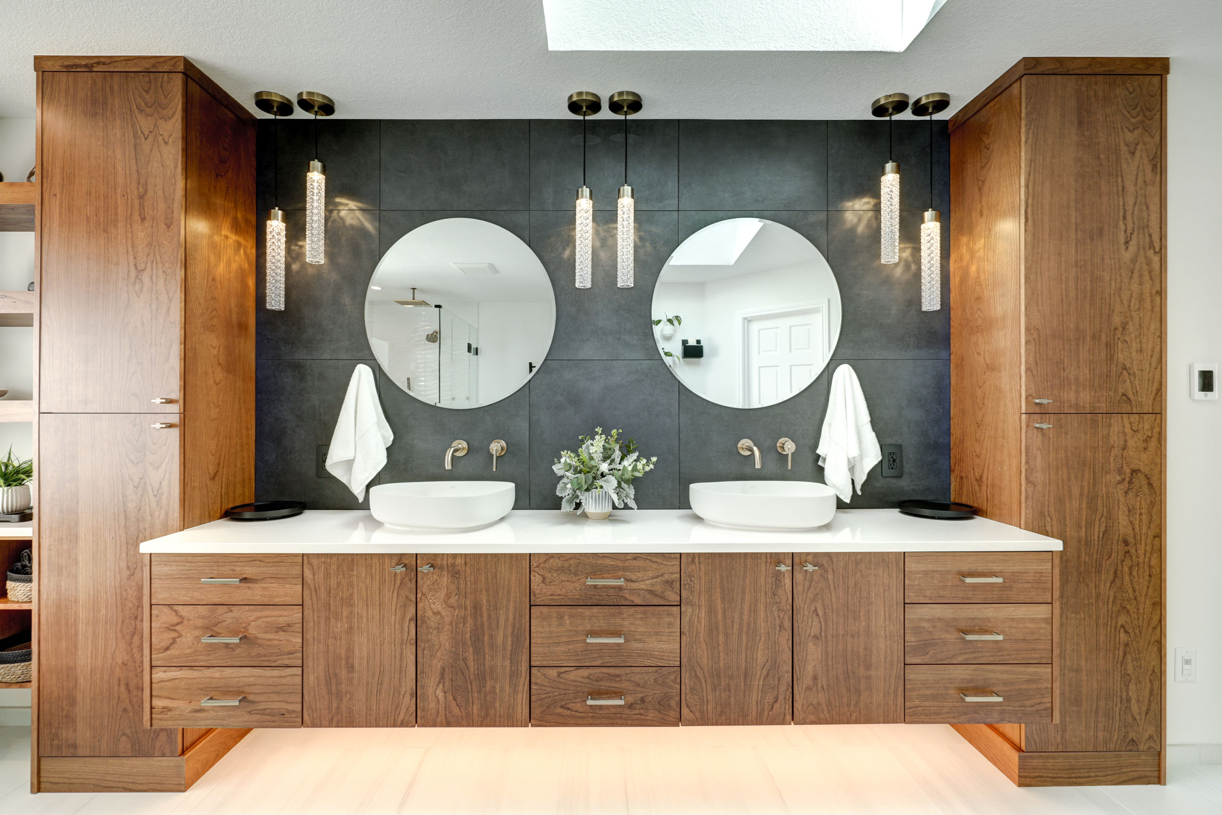 Modern Style Primary Bath