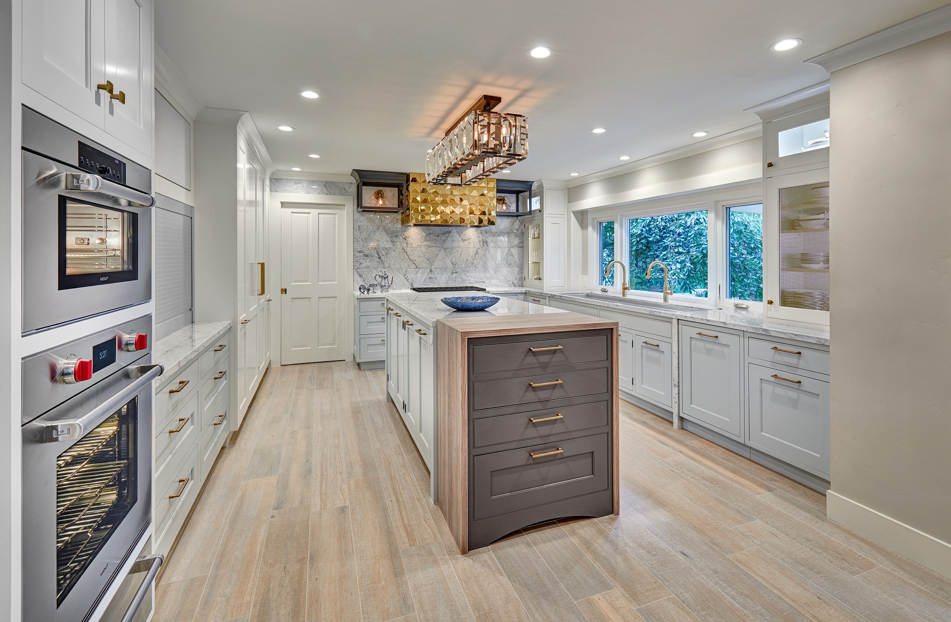 IZZA Cabinet_Kitchen_Lansboro_Waterfall_1