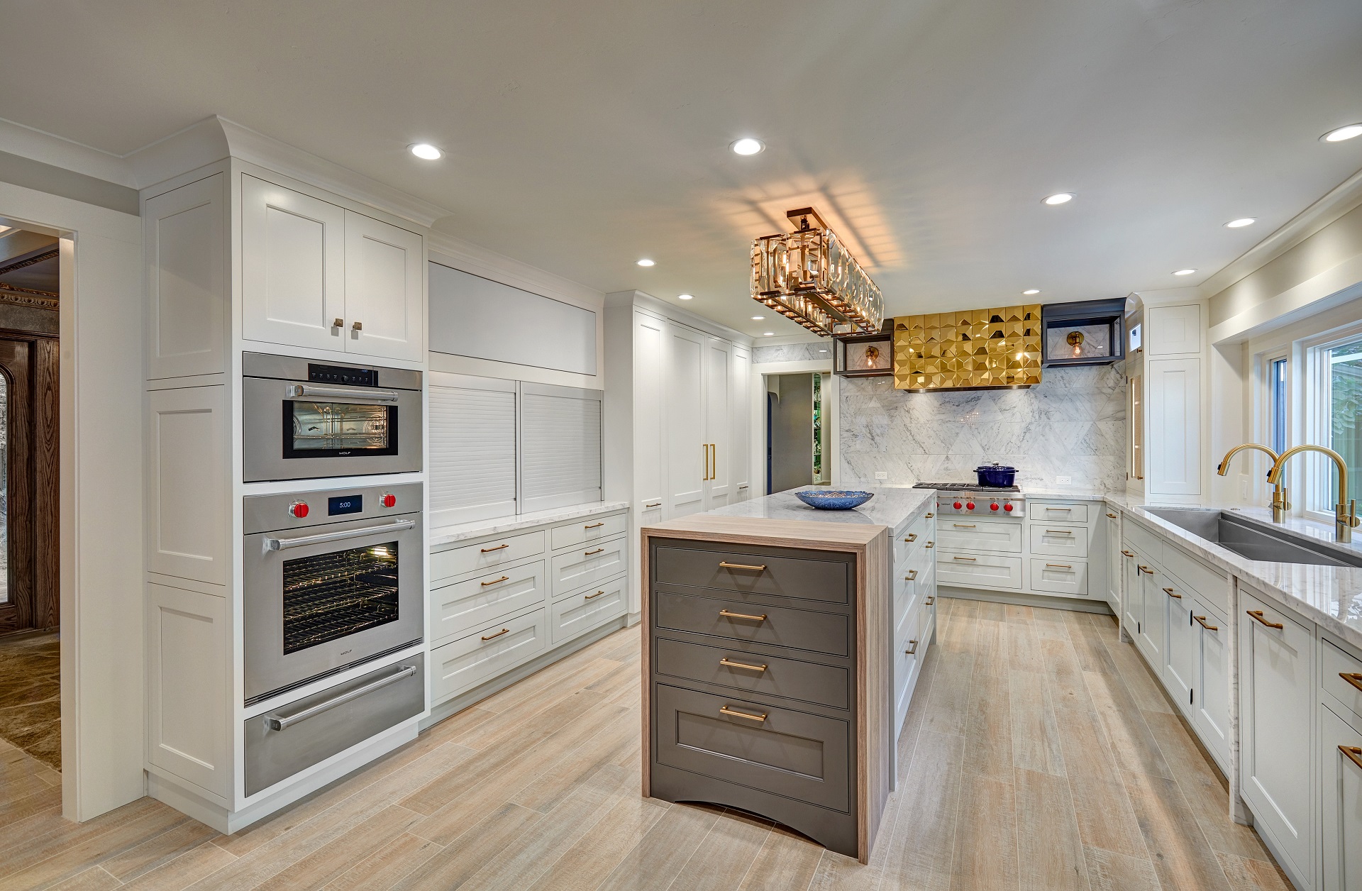 IZZA Cabinet_Kitchen_Lansboro_Waterfall_2