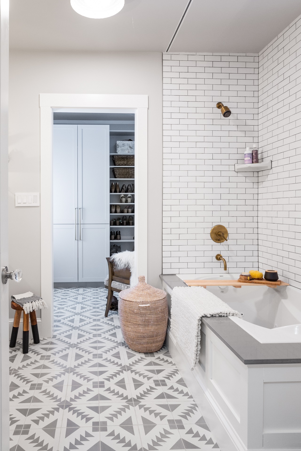 IZZA Cabinet_Bathroom_Danbury_Harmony_2