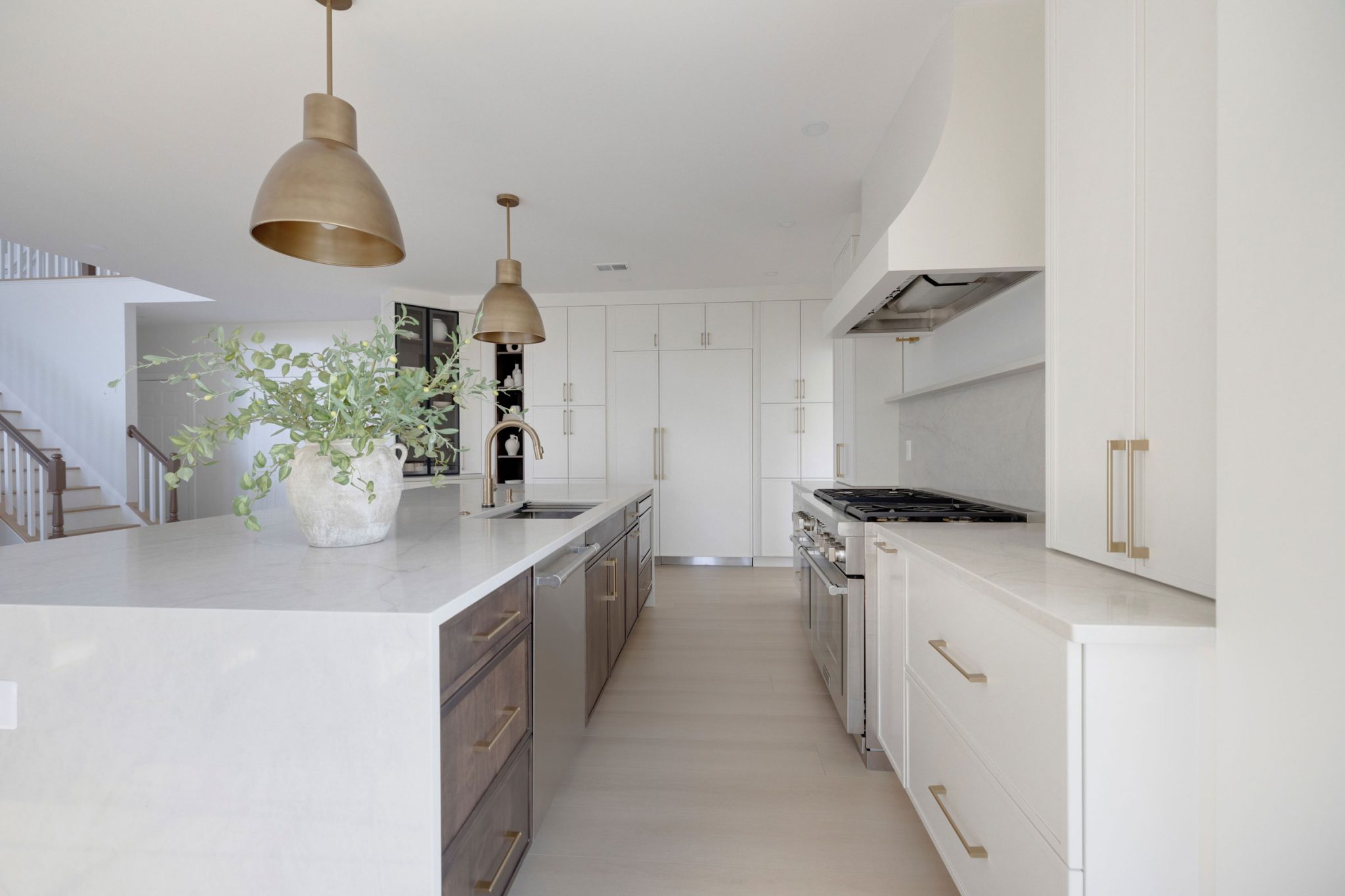 Open Concept Elegant Kitchen
