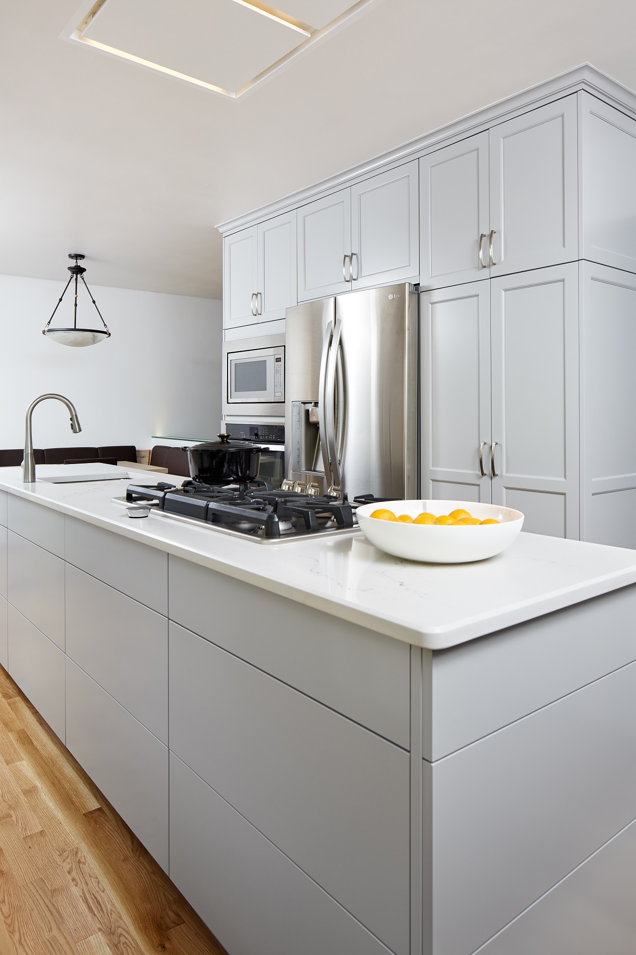 IZZA Cabinet_Kitchen_FrenchVillaSquare_OvercastMatte_3