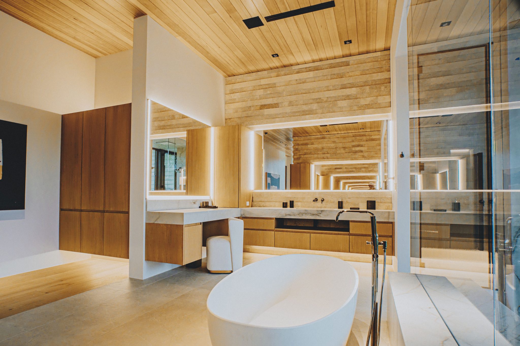 Springfield Aged Cedar Contemporary Bathroom