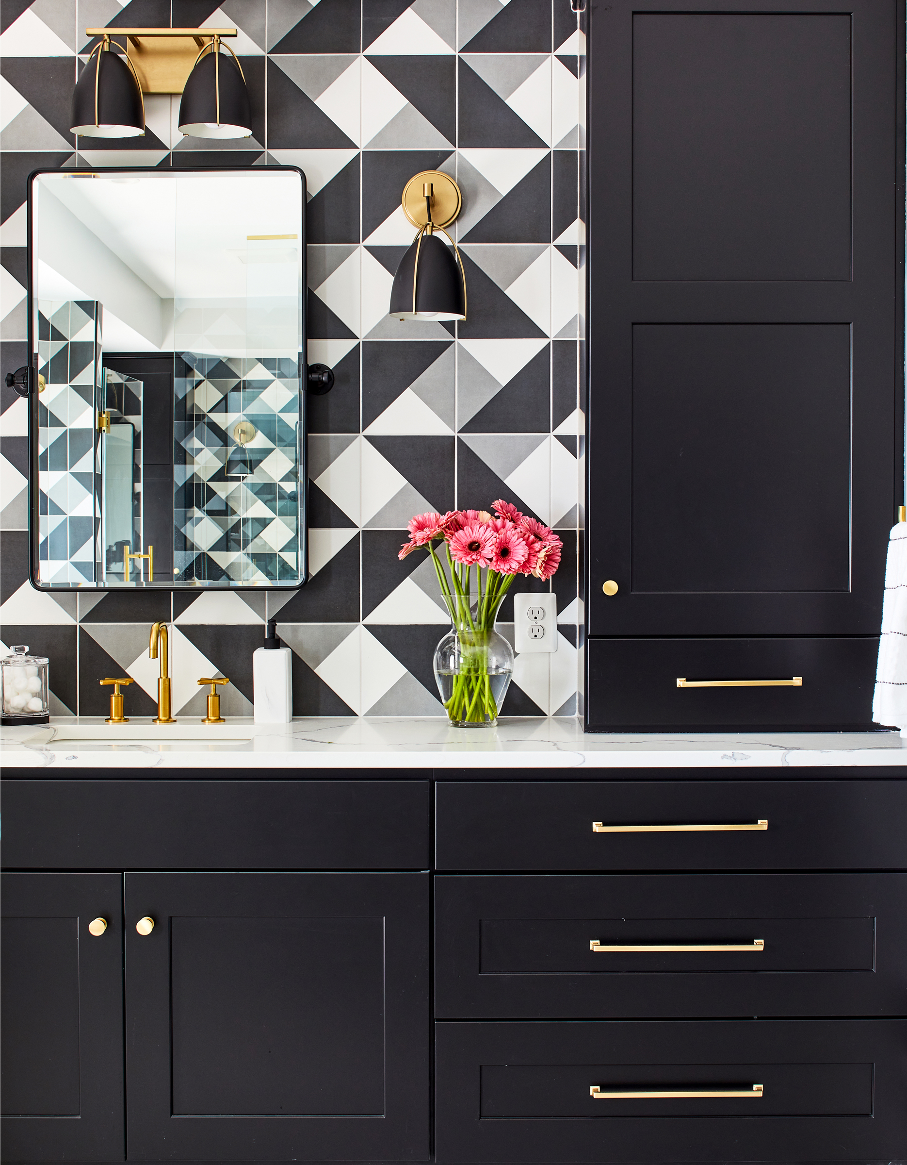 Stylish Black Painted Vanity