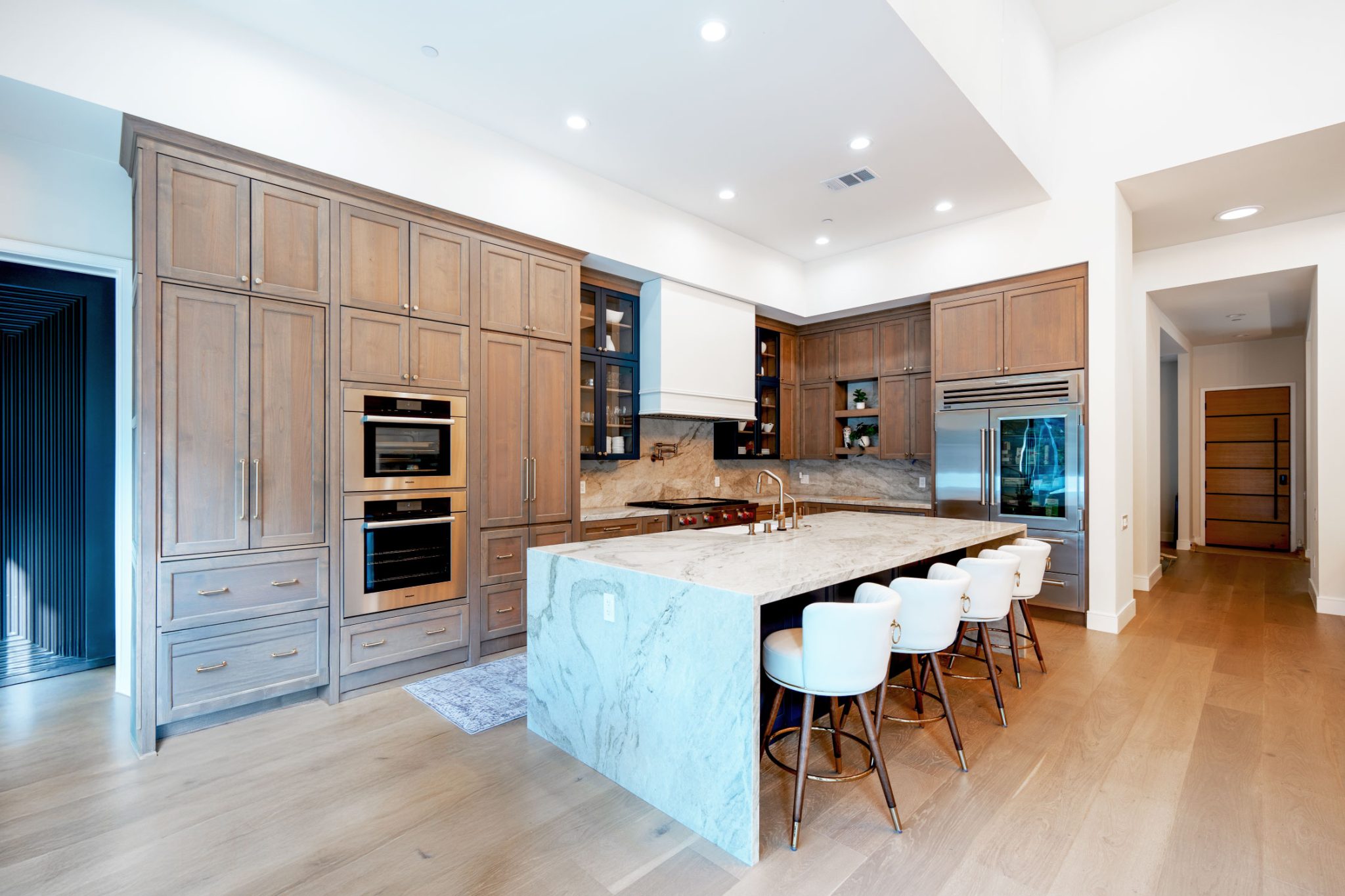 Timeless Luxury Kitchen