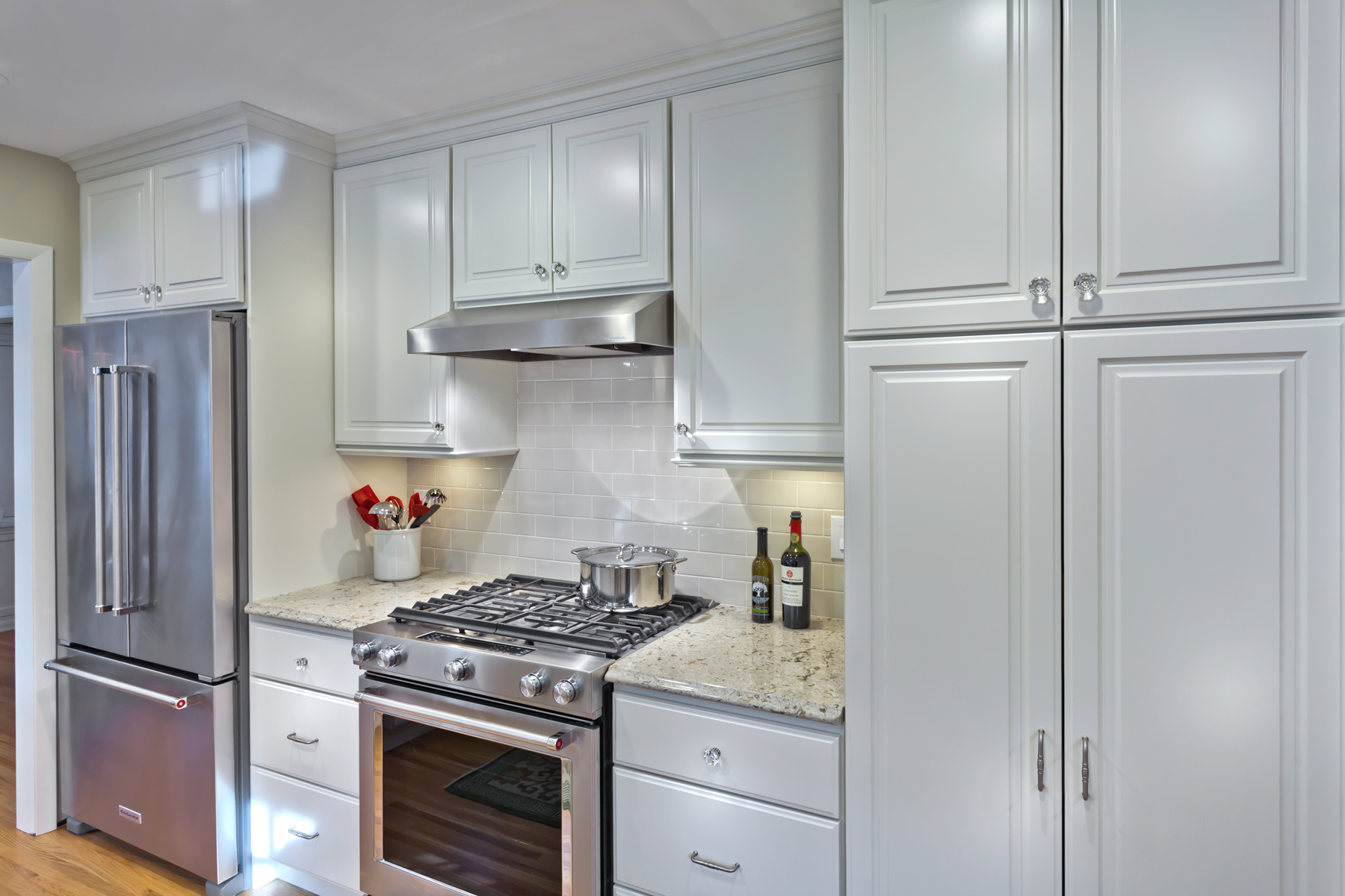 Traditional Kitchen with Linen White Cabinets