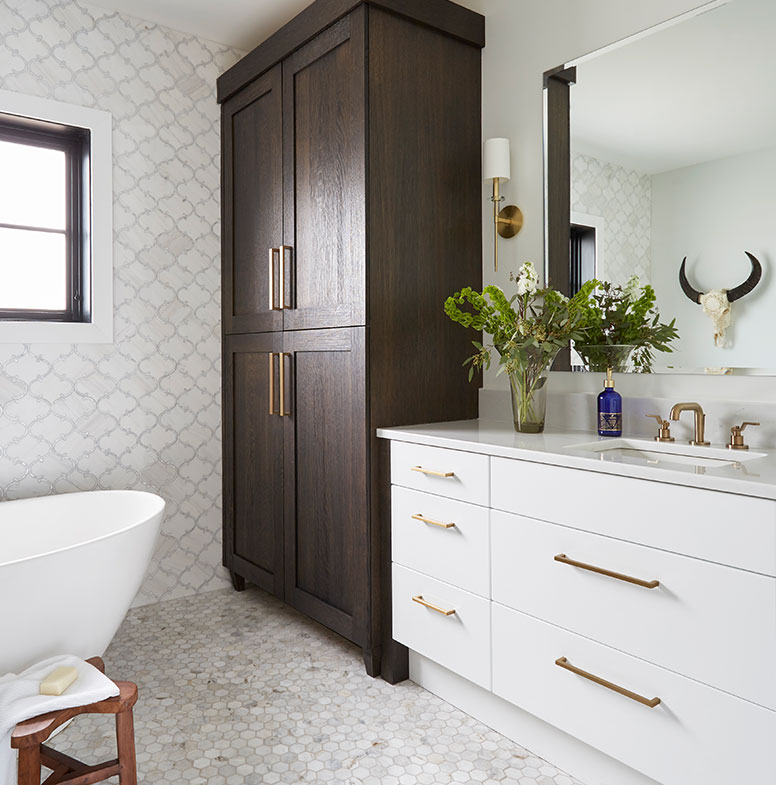 Tranquil Brown & White Master Bath