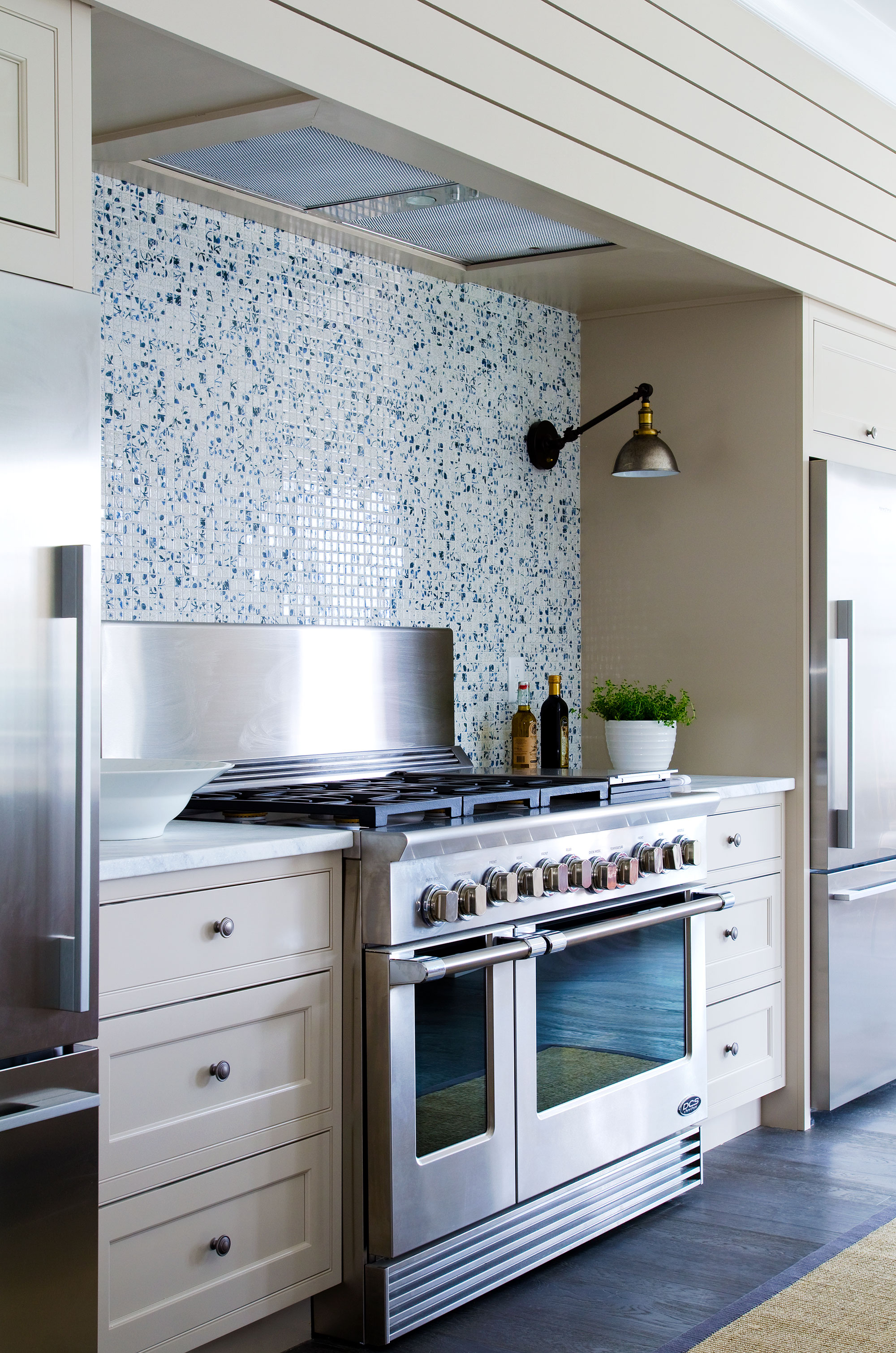 Transitional Kitchen with Mix of Beige Paint and Rustic Wood