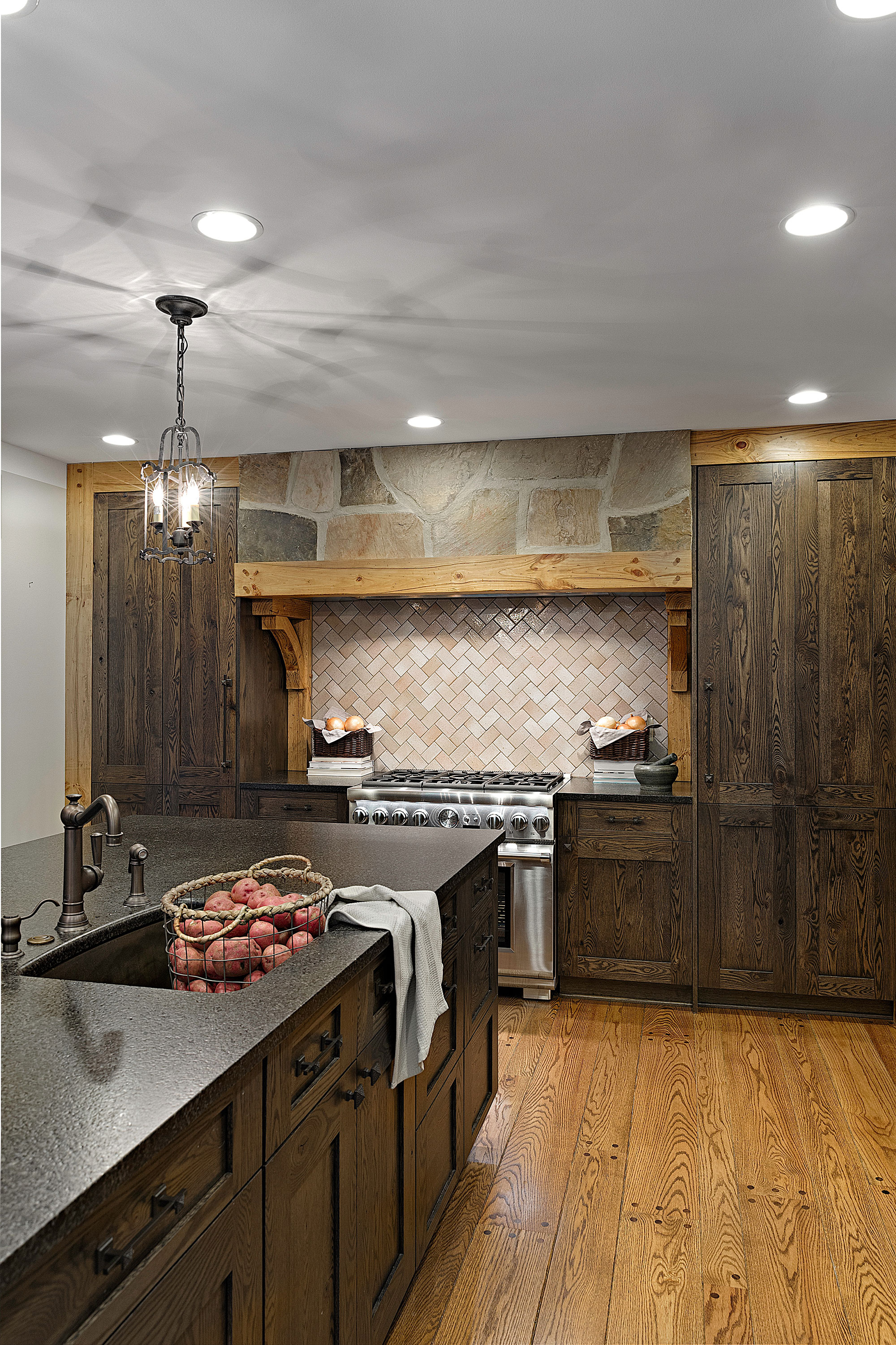 Transitional Rustic Oak Ranch Style Kitchen