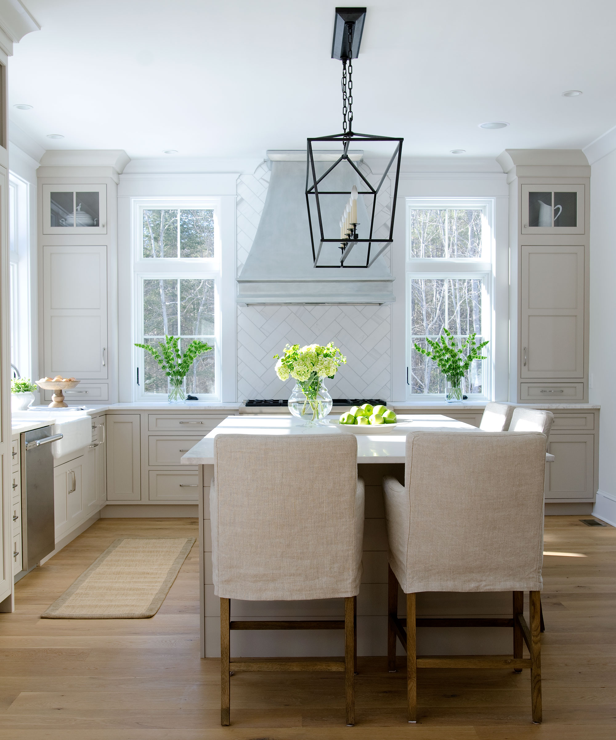Transtional Shaker Style Kitchen Painted in Beige Paint