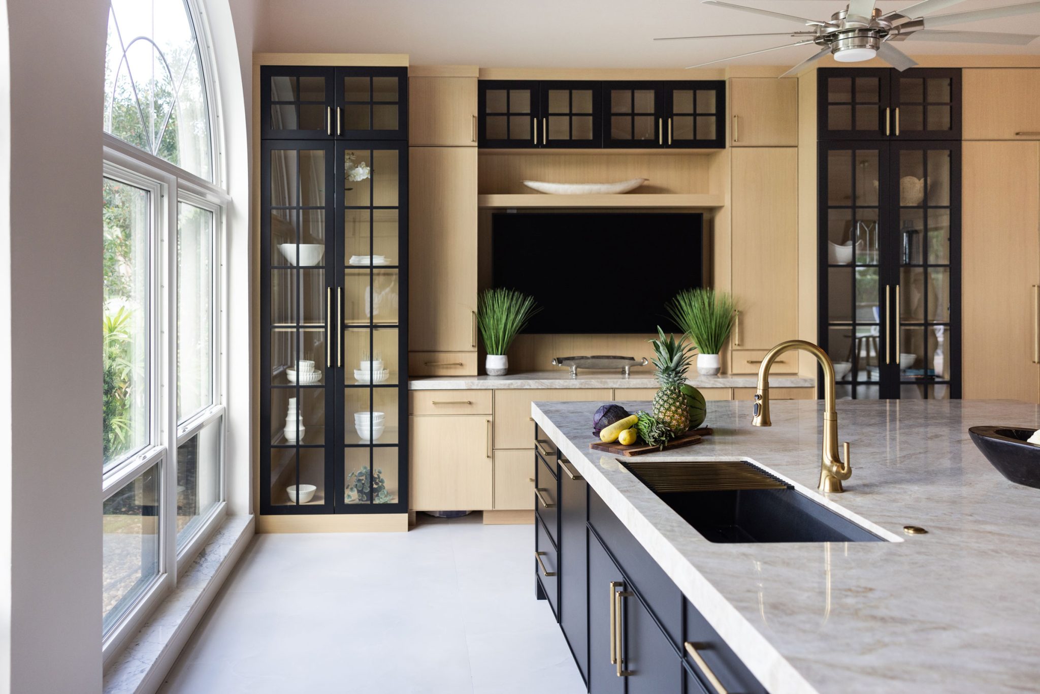 Two Tone Black Natural Modern Kitchen