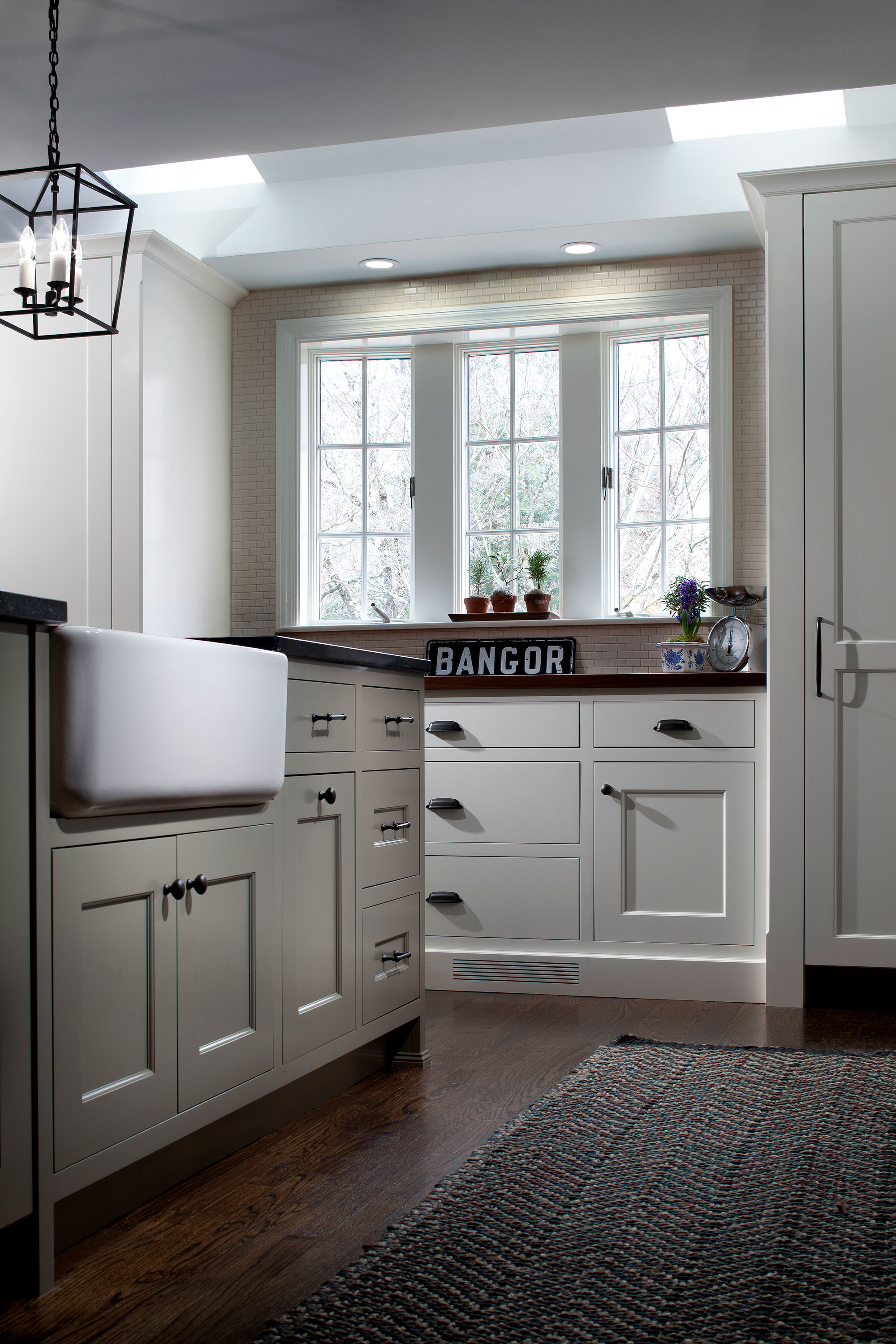 Two Tone Painted Shaker Kitchen