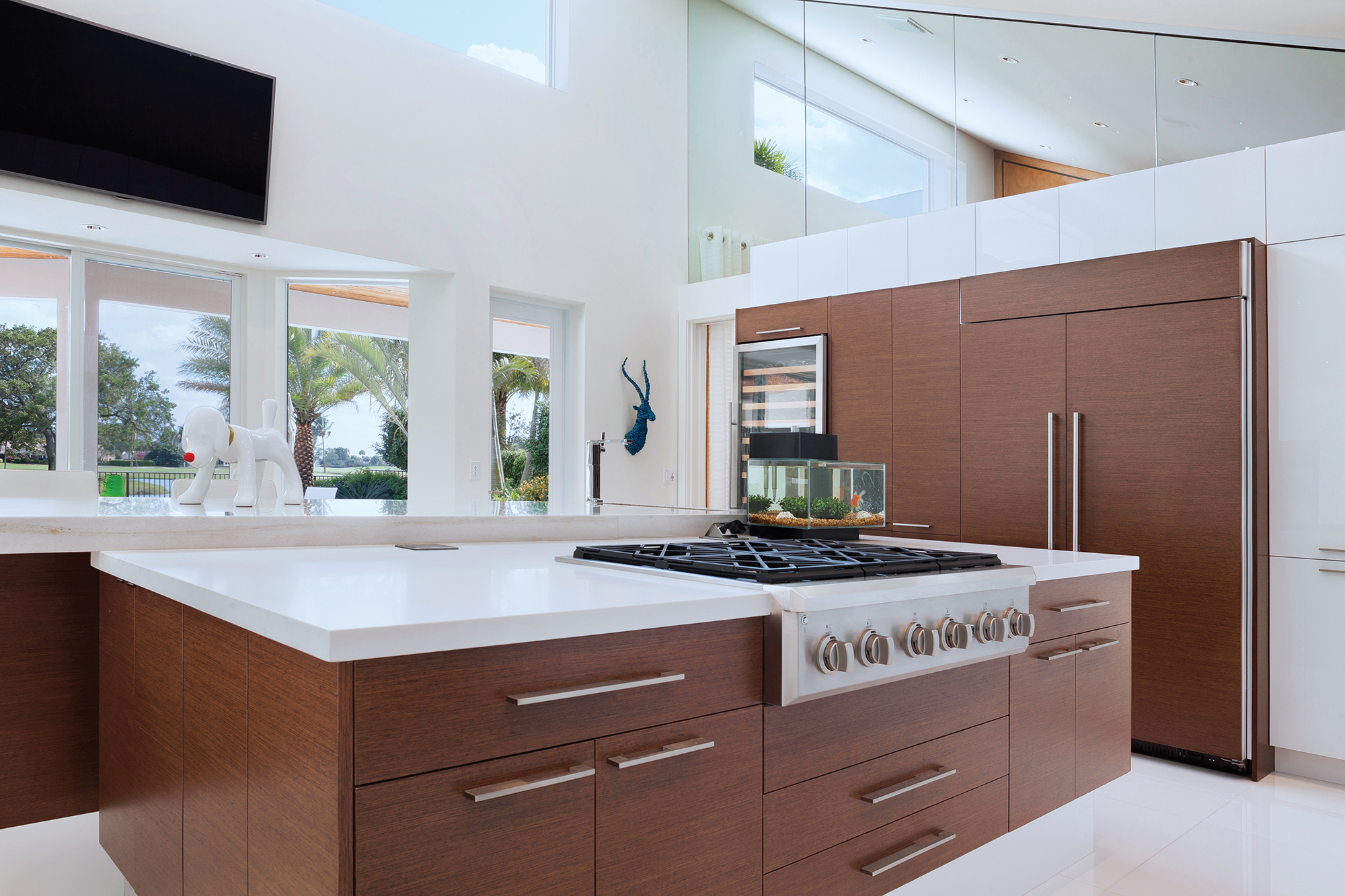 Two-Toned Modern Kitchen Cabinets